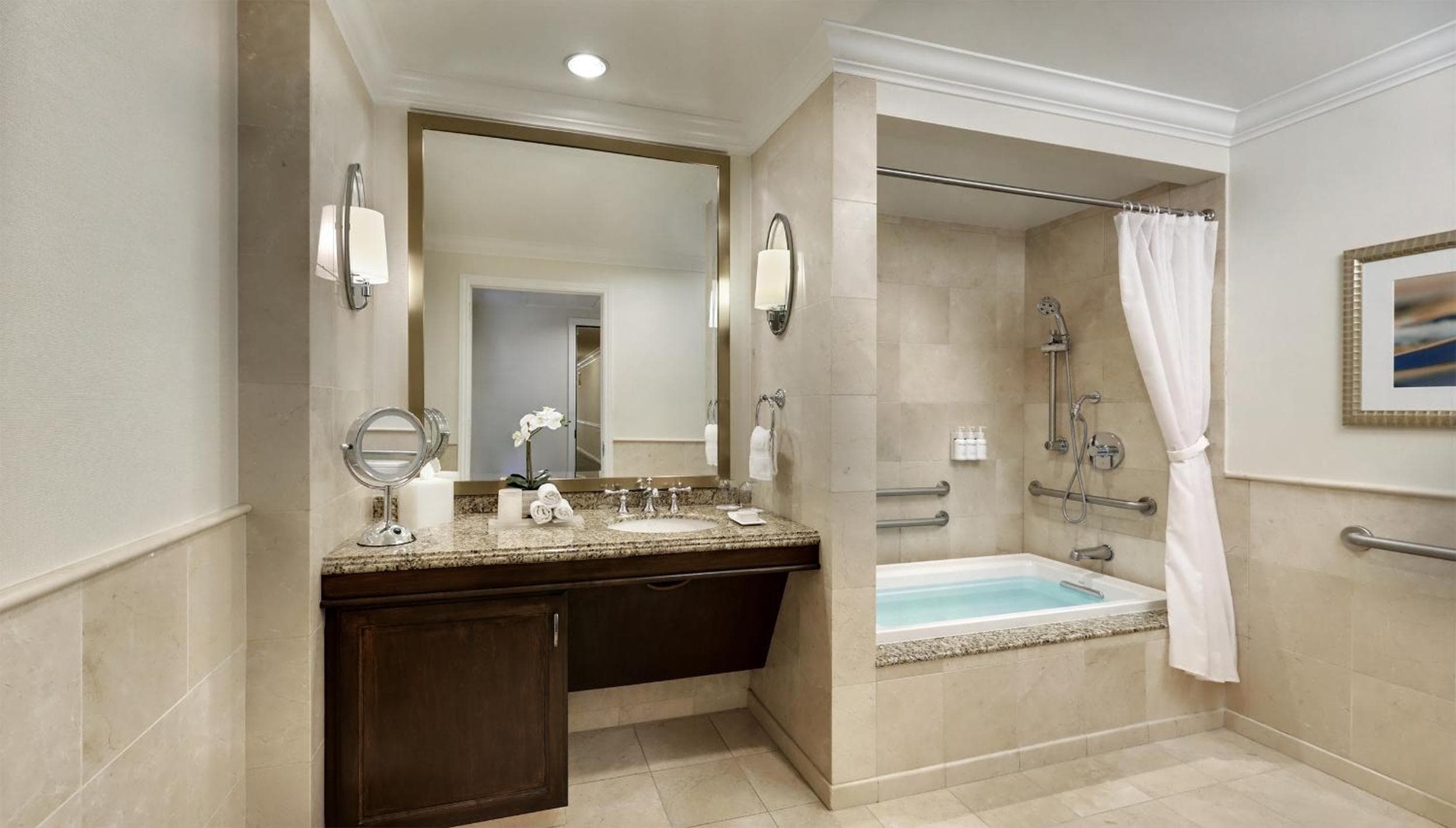 Balboa Bay Resort
