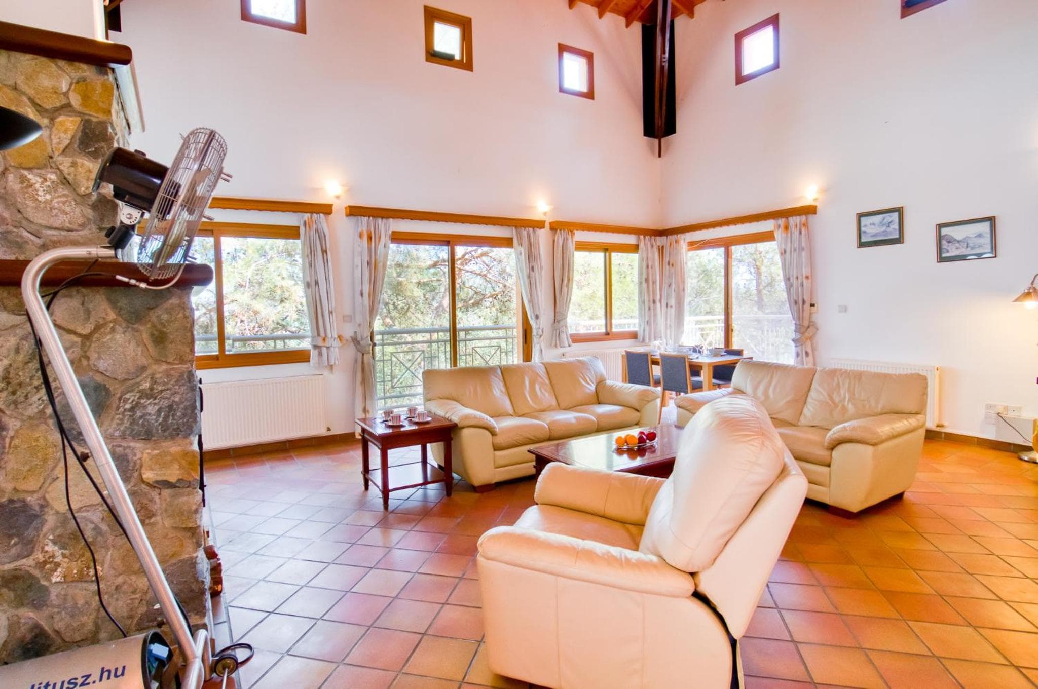 Villa Hillcrest Panorama by Ezoria Villas