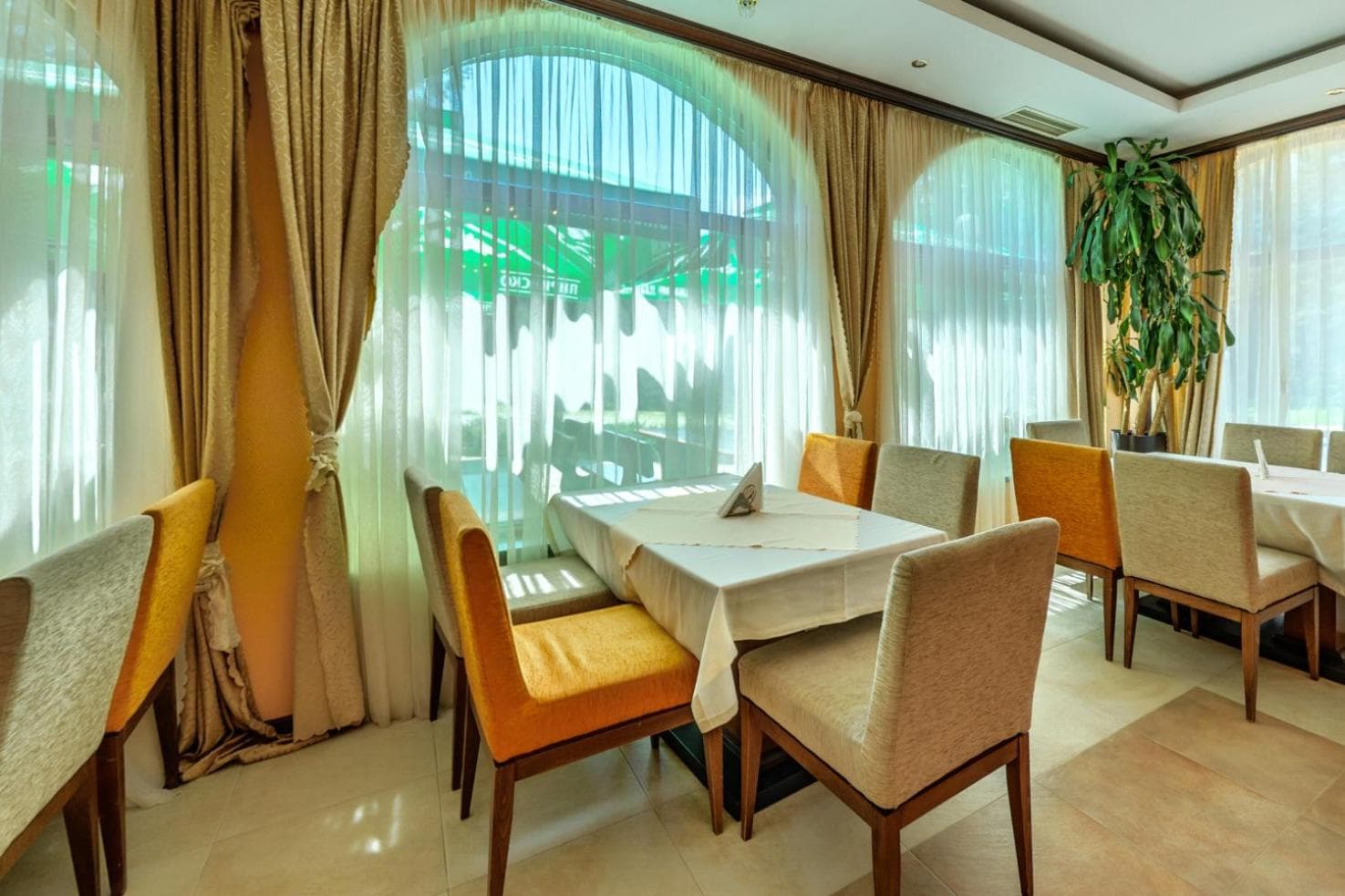 Хотел Магнолия, Hotel Magnoliya