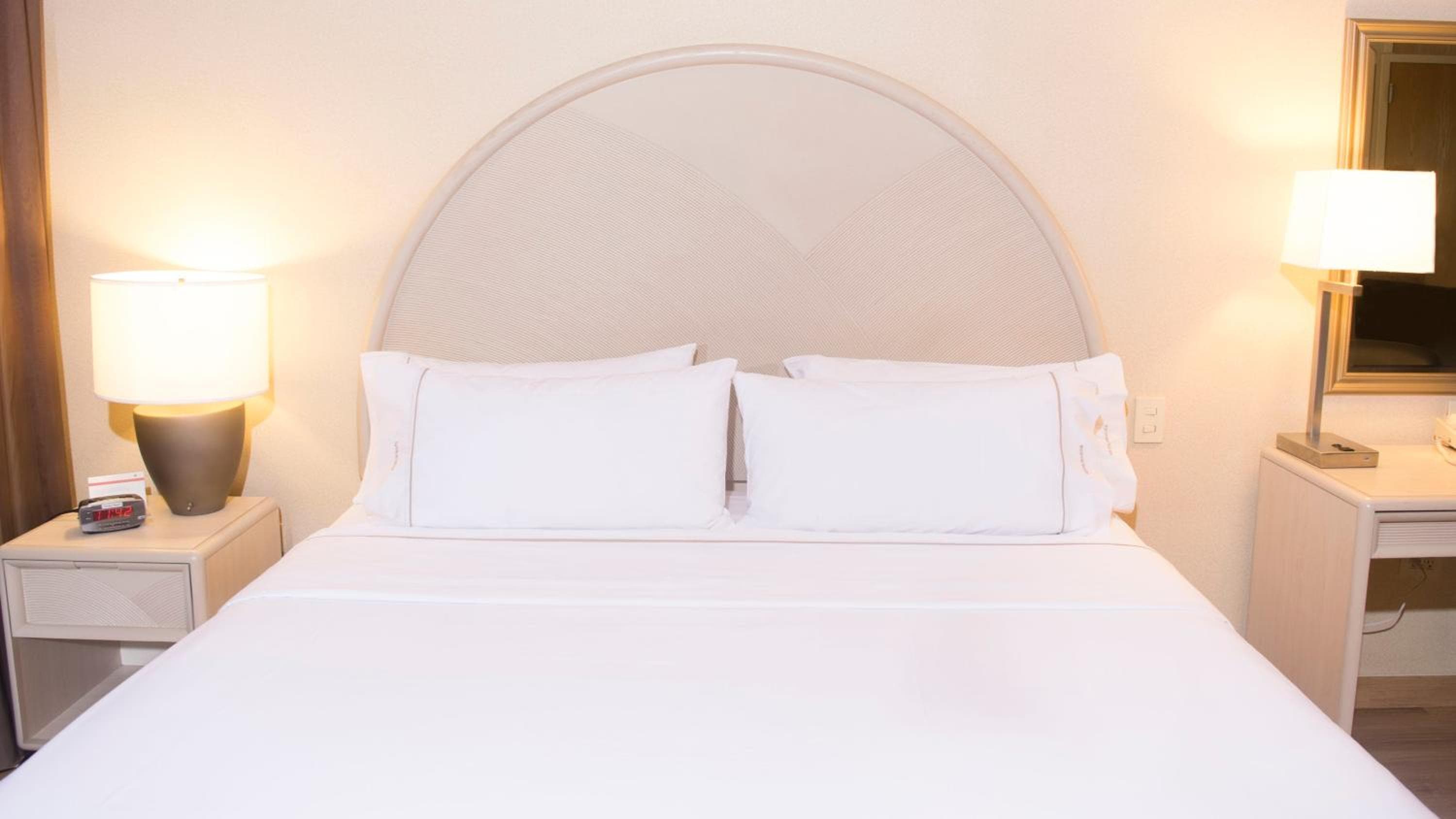 Holiday Inn Express Monterrey Galerias-San Jeronimo by IHG