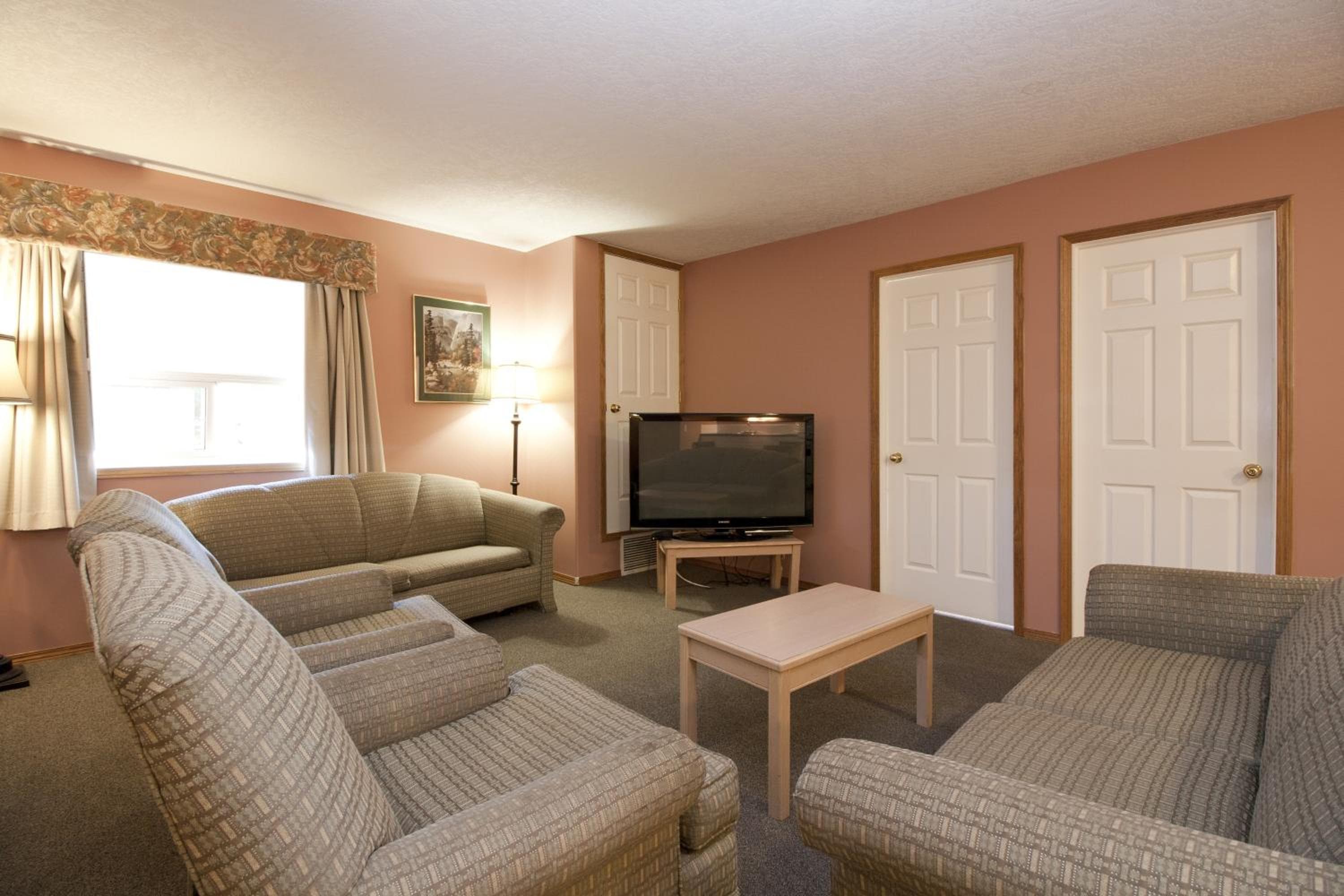 Bow River Inn