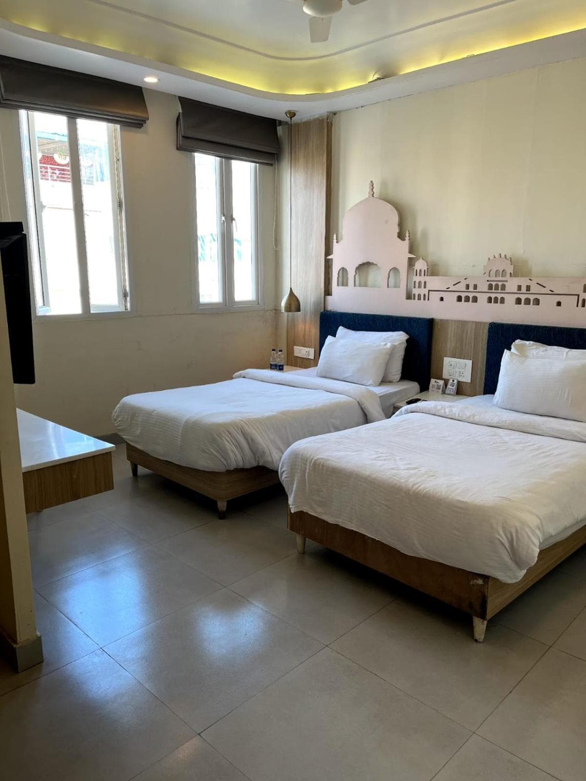 Hotel Ratangarh Palace