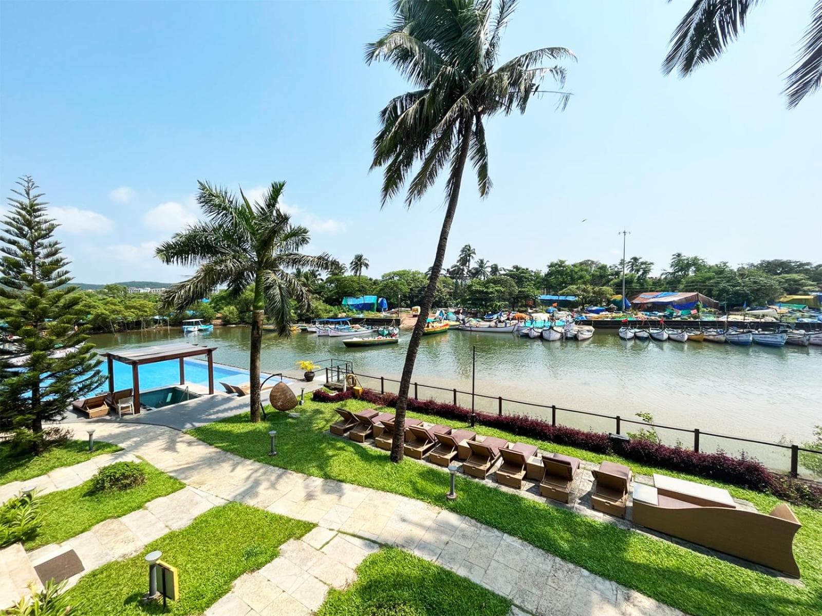 Acron Waterfront Resort