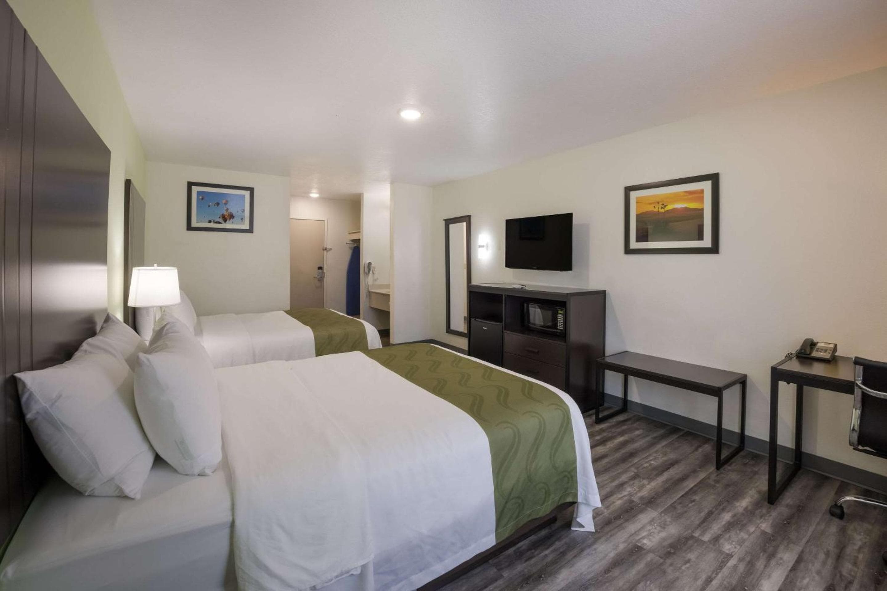 Quality Inn & Suites Clayton, NM