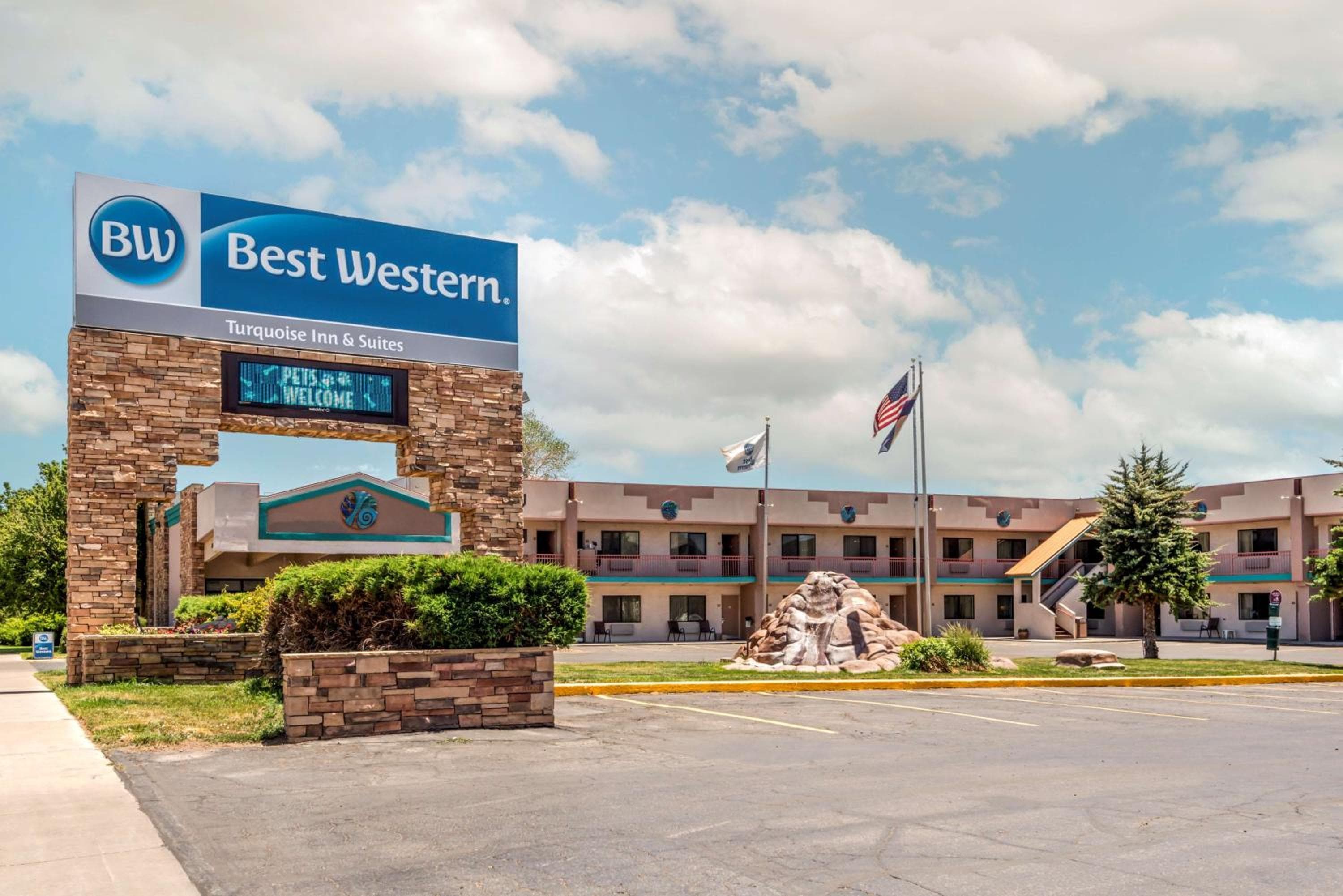 Turquoise Inn and Suites Cortez near Mesa Verde