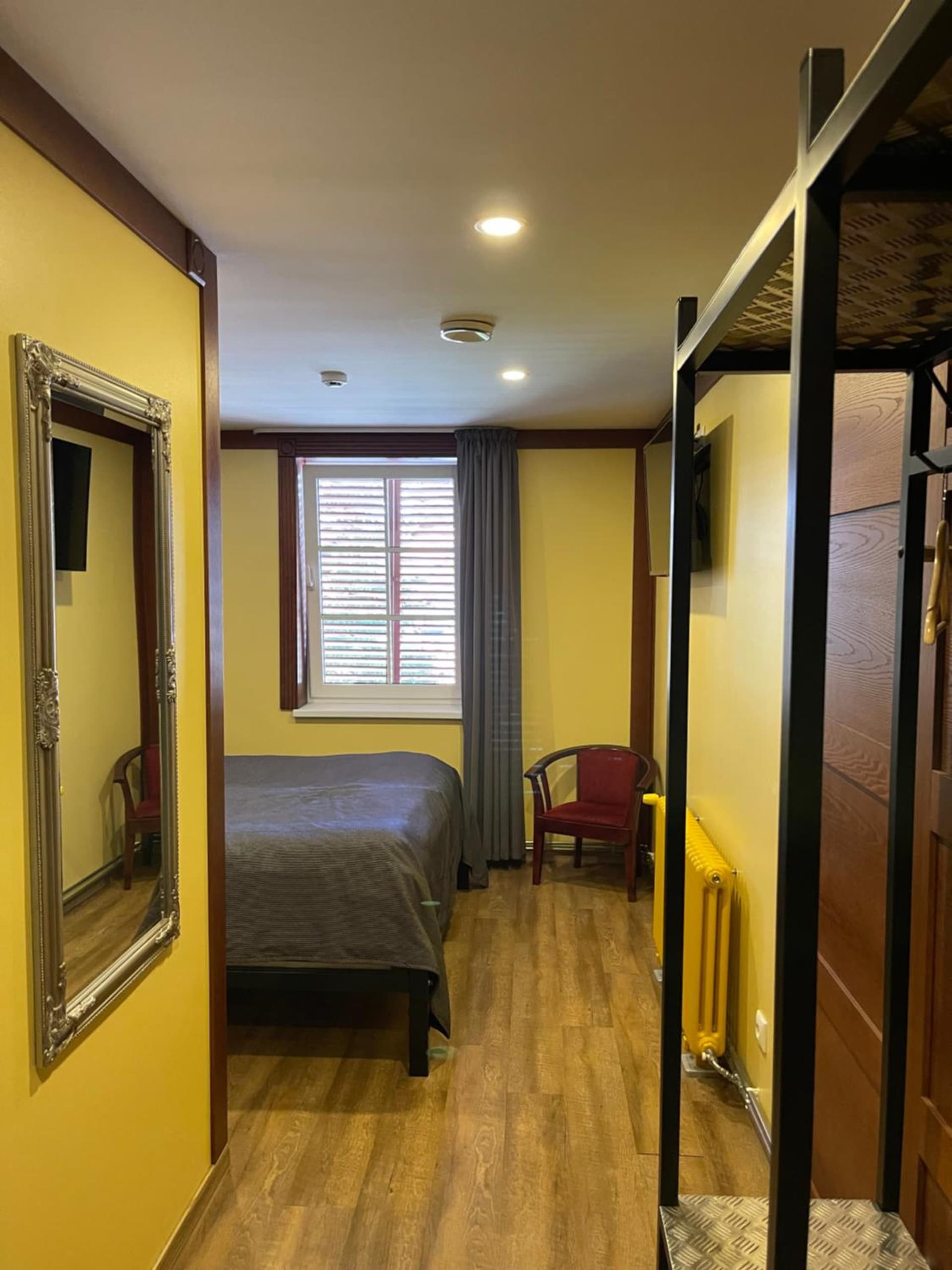 Aleksandri Guesthouse