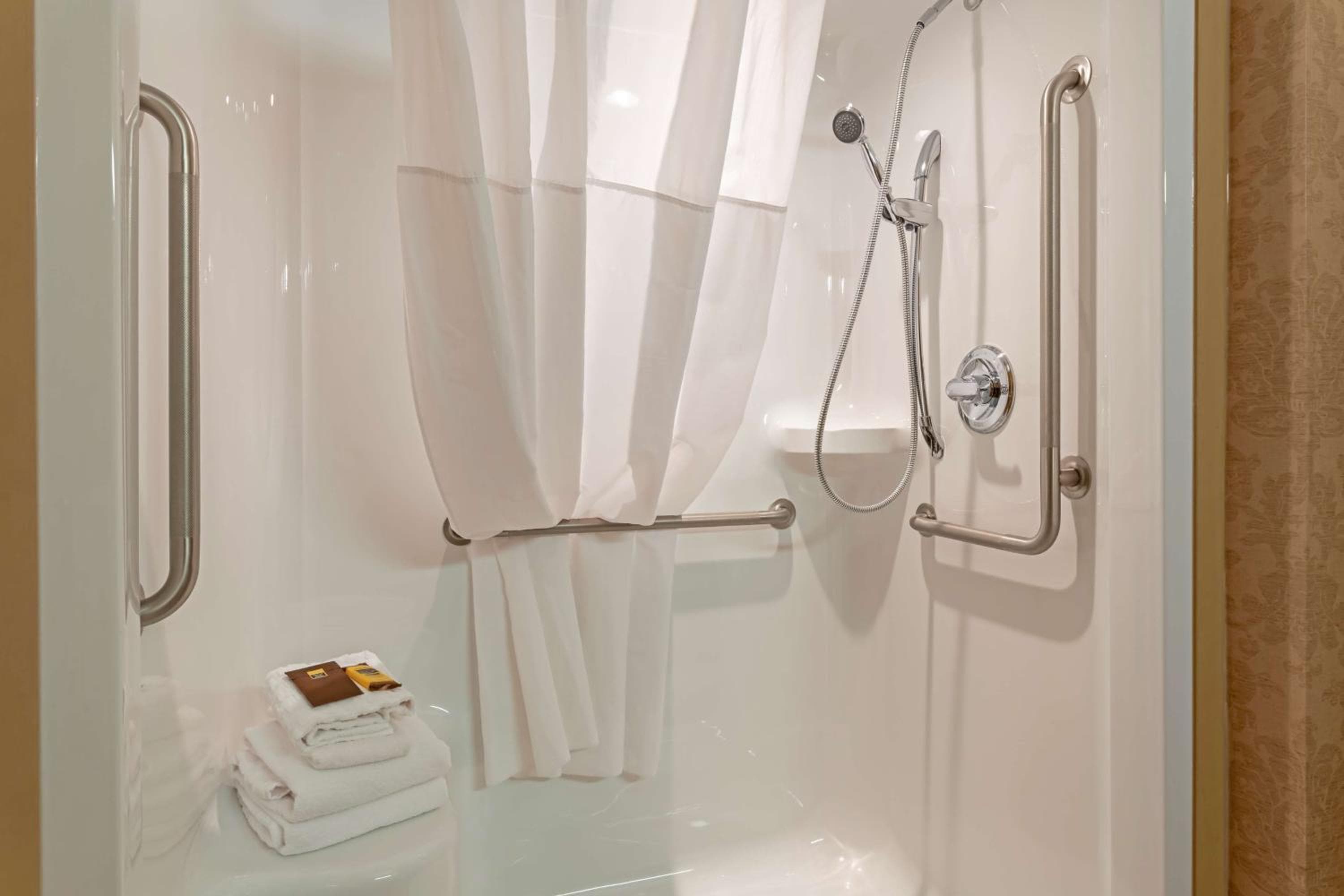 Best Western Plus Fredericton Hotel & Suites