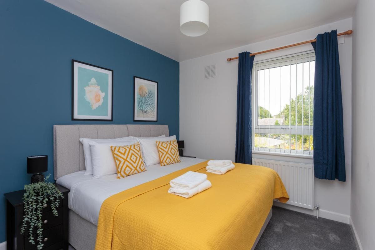 Lovely 2-bed upper villa in Kirkliston Edi Airport