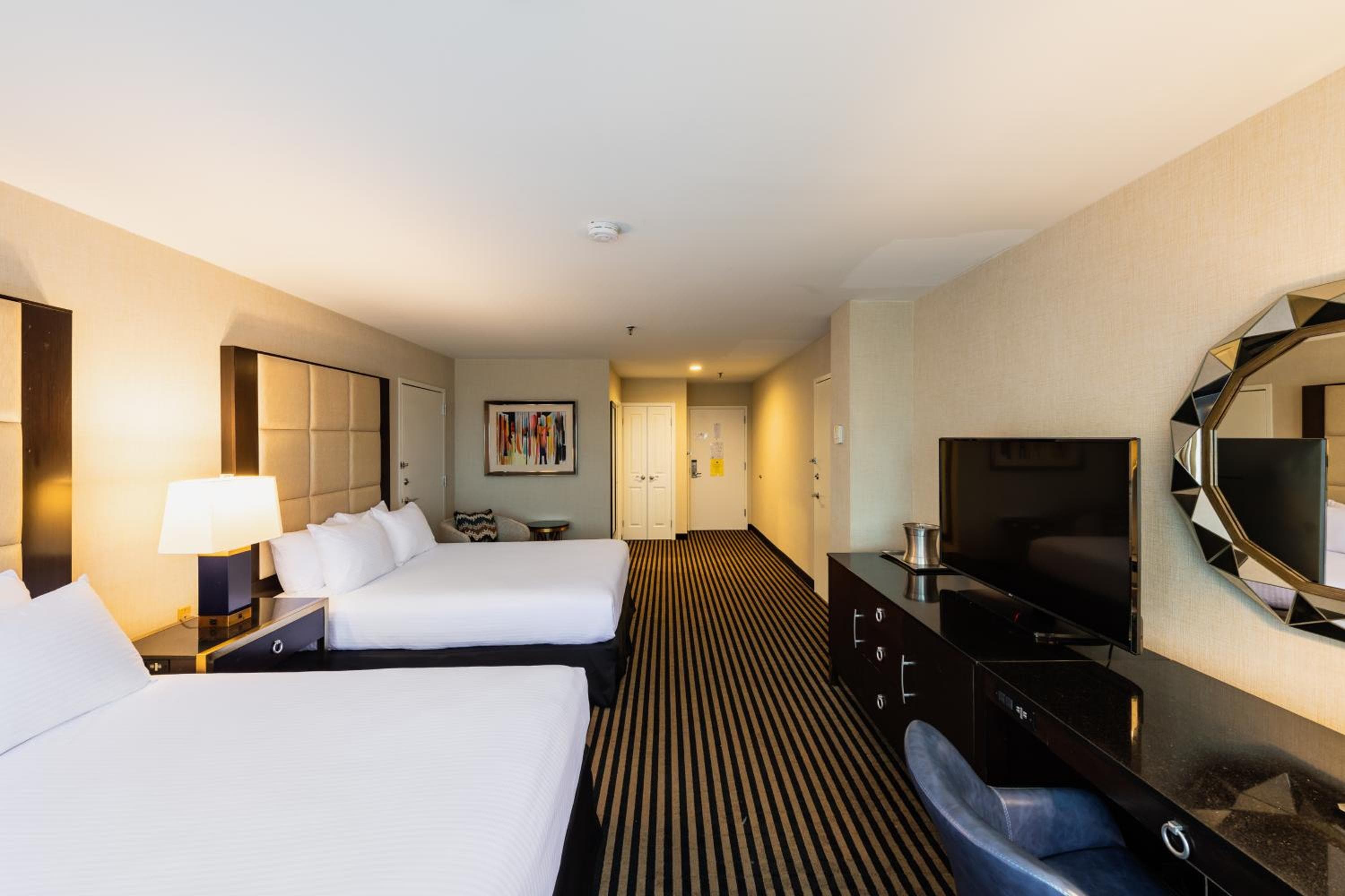 APA Hotel Woodbridge