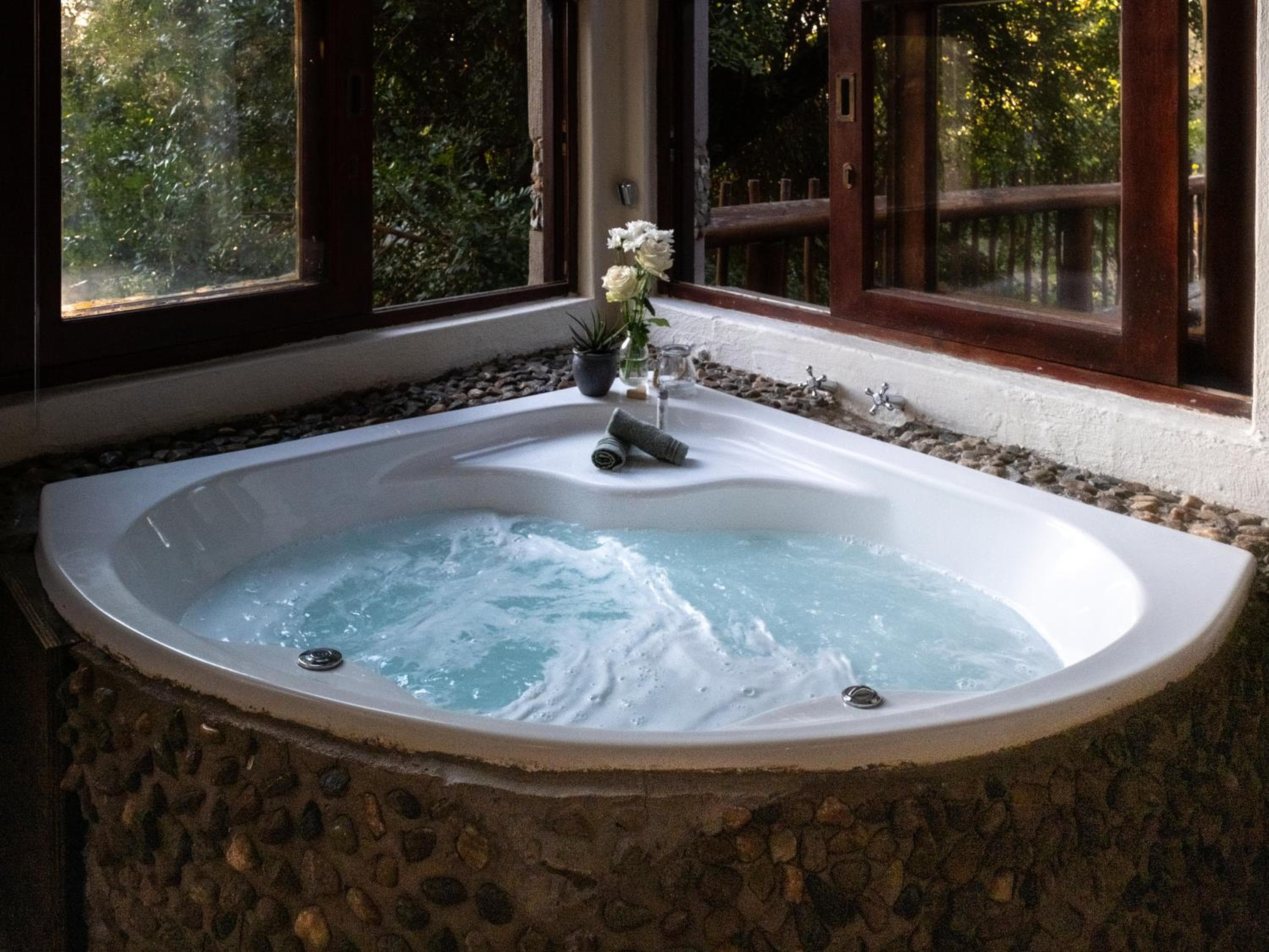 Leopard's Lair Bush Lodge