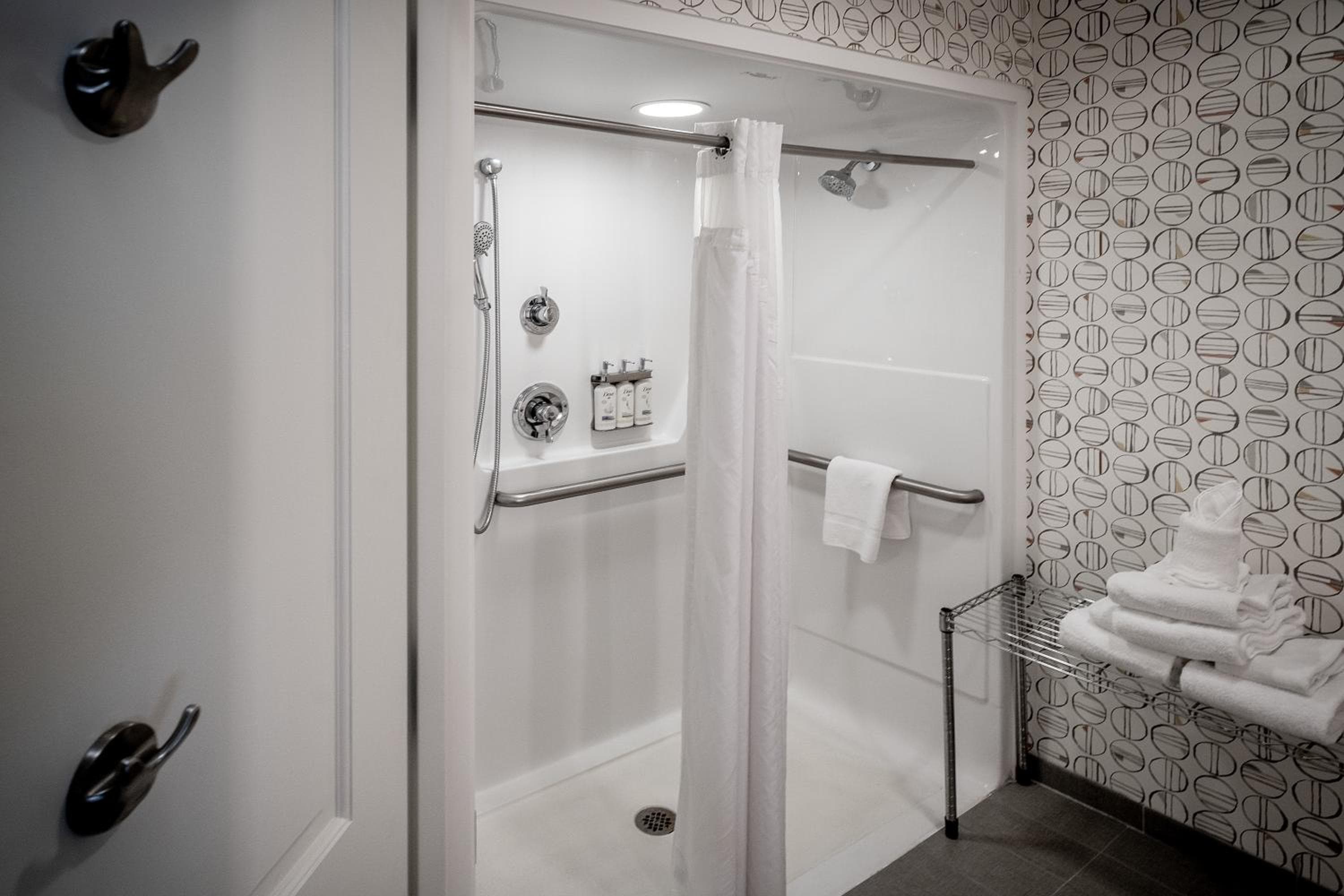 Holiday Inn Hotel & Suites Beckley by IHG