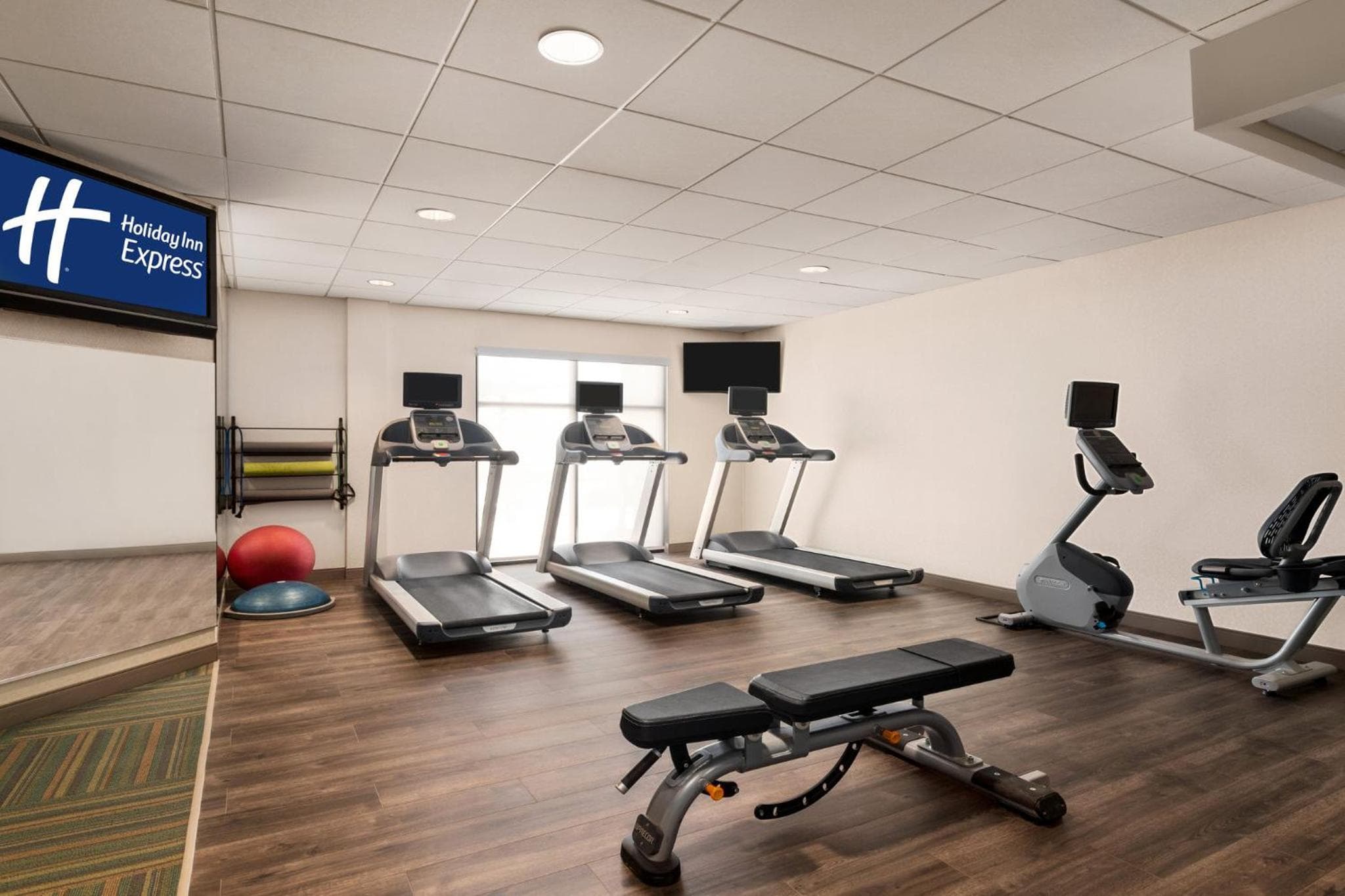 Holiday Inn Express & Suites Denver Airport by IHG