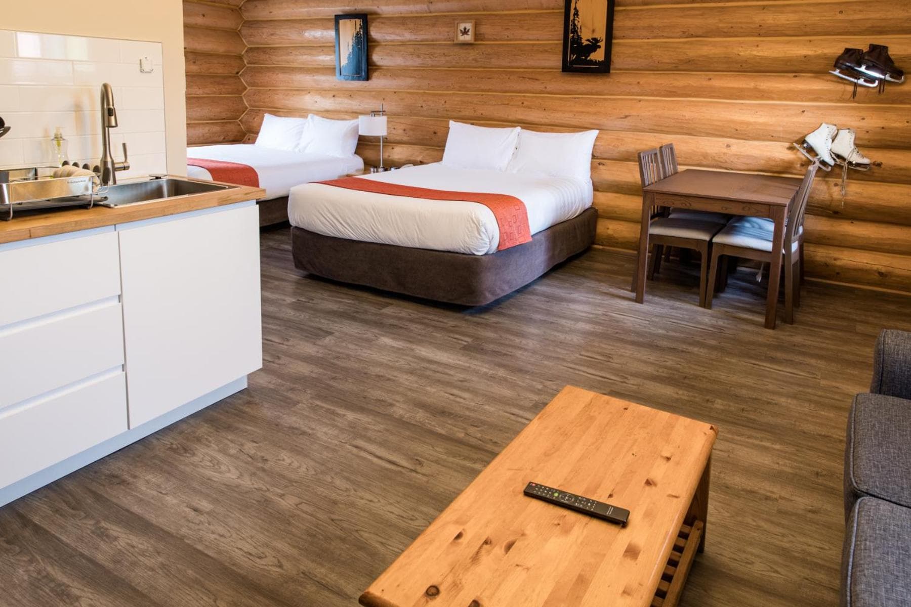 Glacier House Hotel & Resort