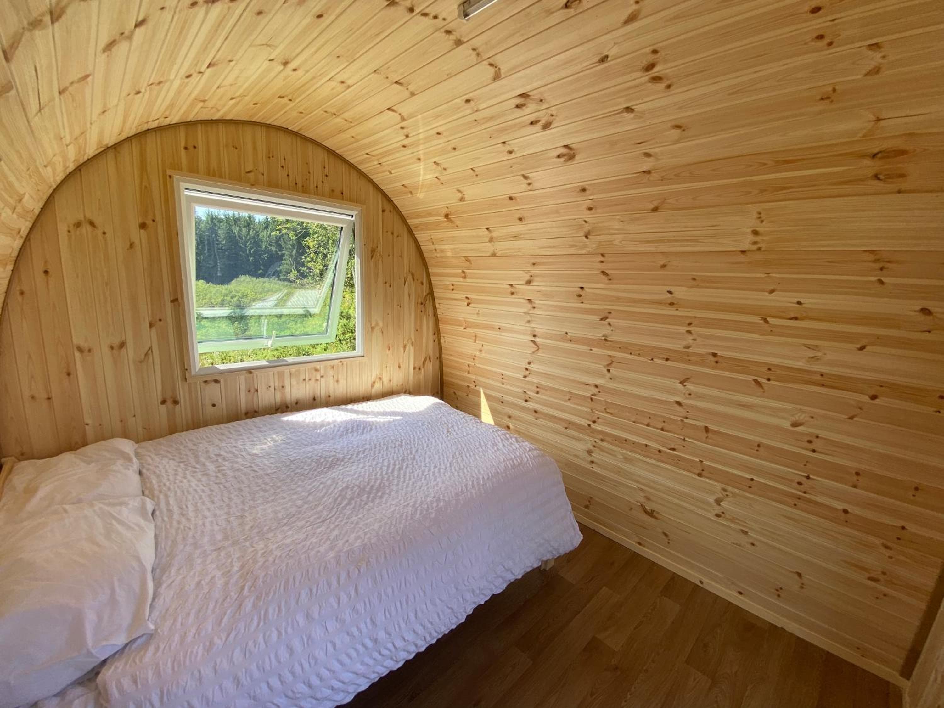 Lakeside Eco Pod