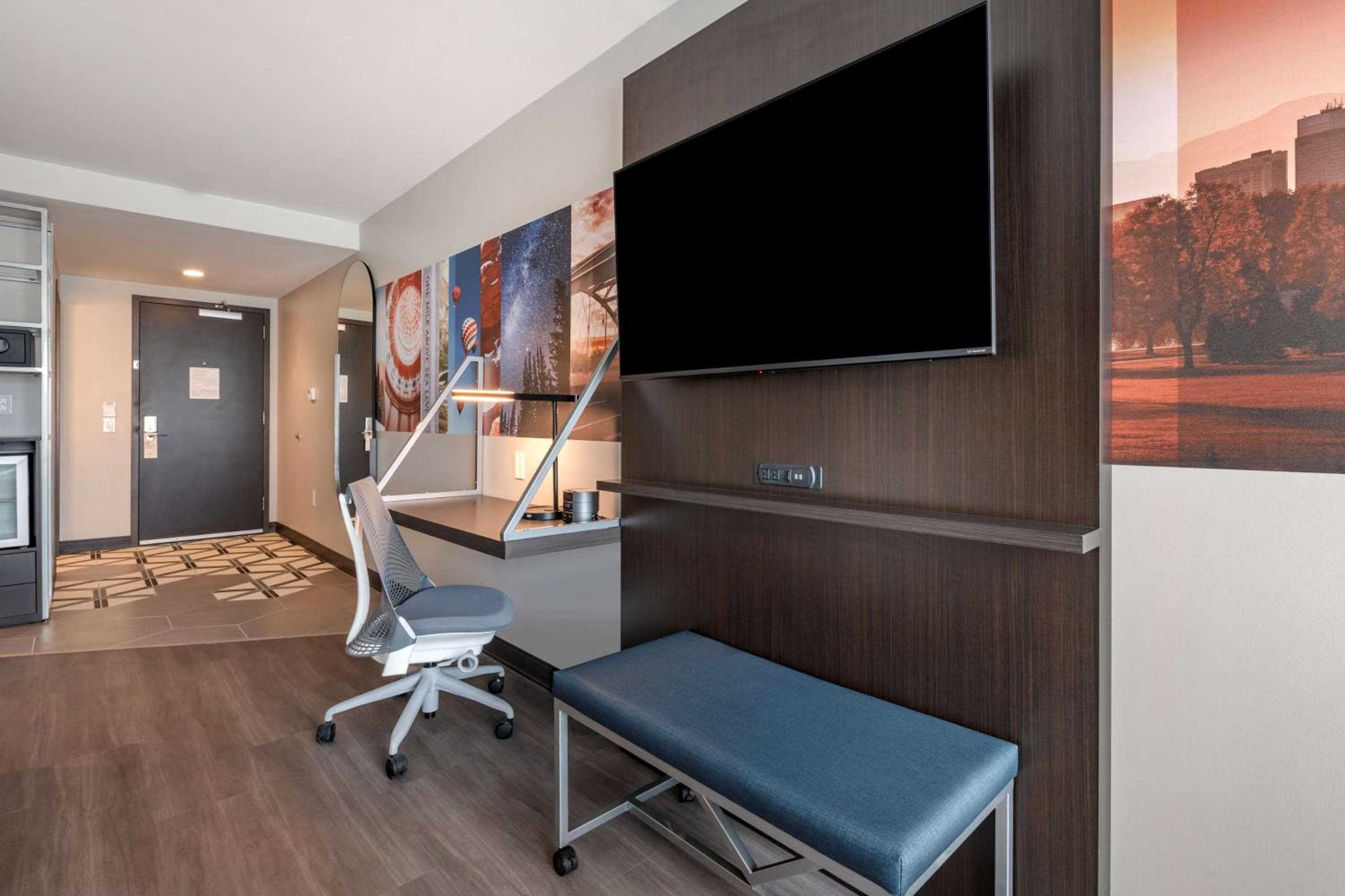 Vīb Hotel by Best Western Denver RiNo