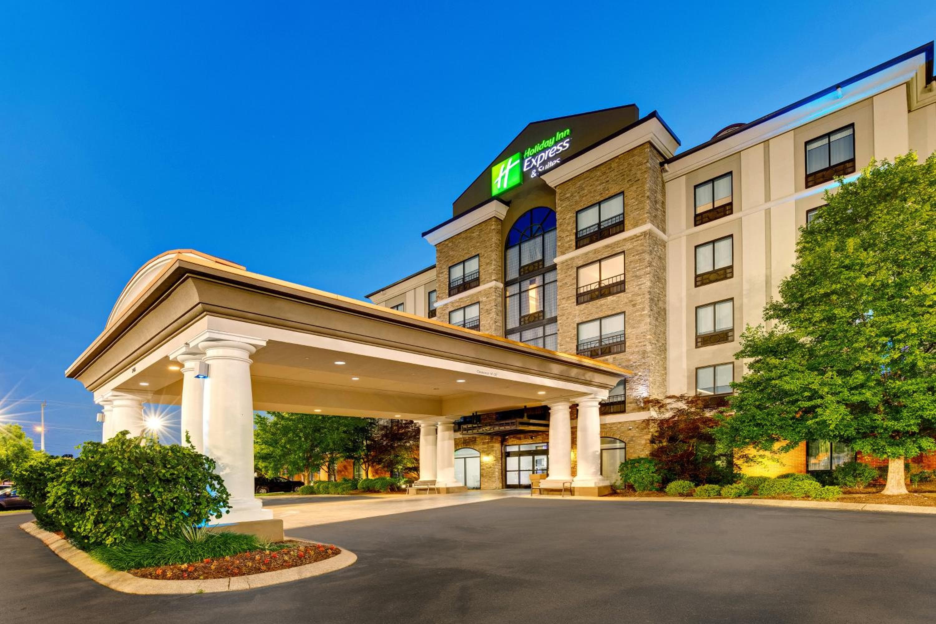 Holiday Inn Express Nashville-Opryland by IHG