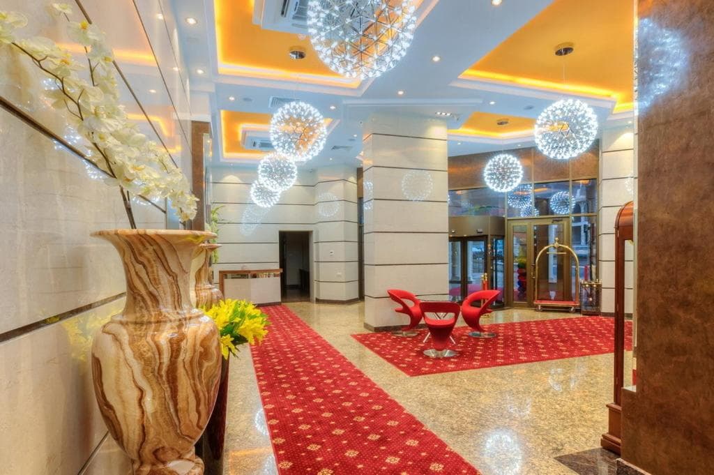 Grand Voyage Hotel