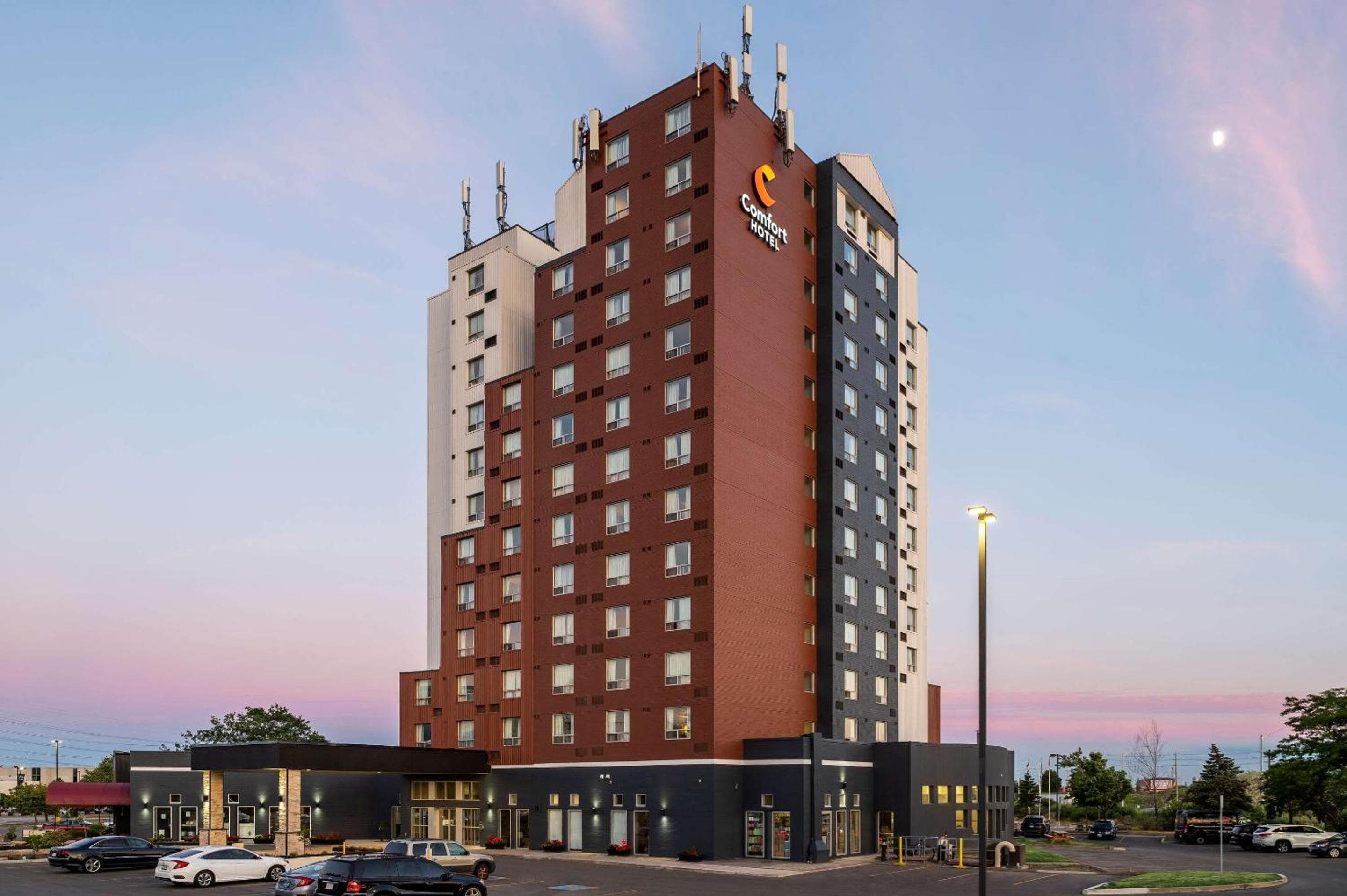Comfort Hotel Airport North