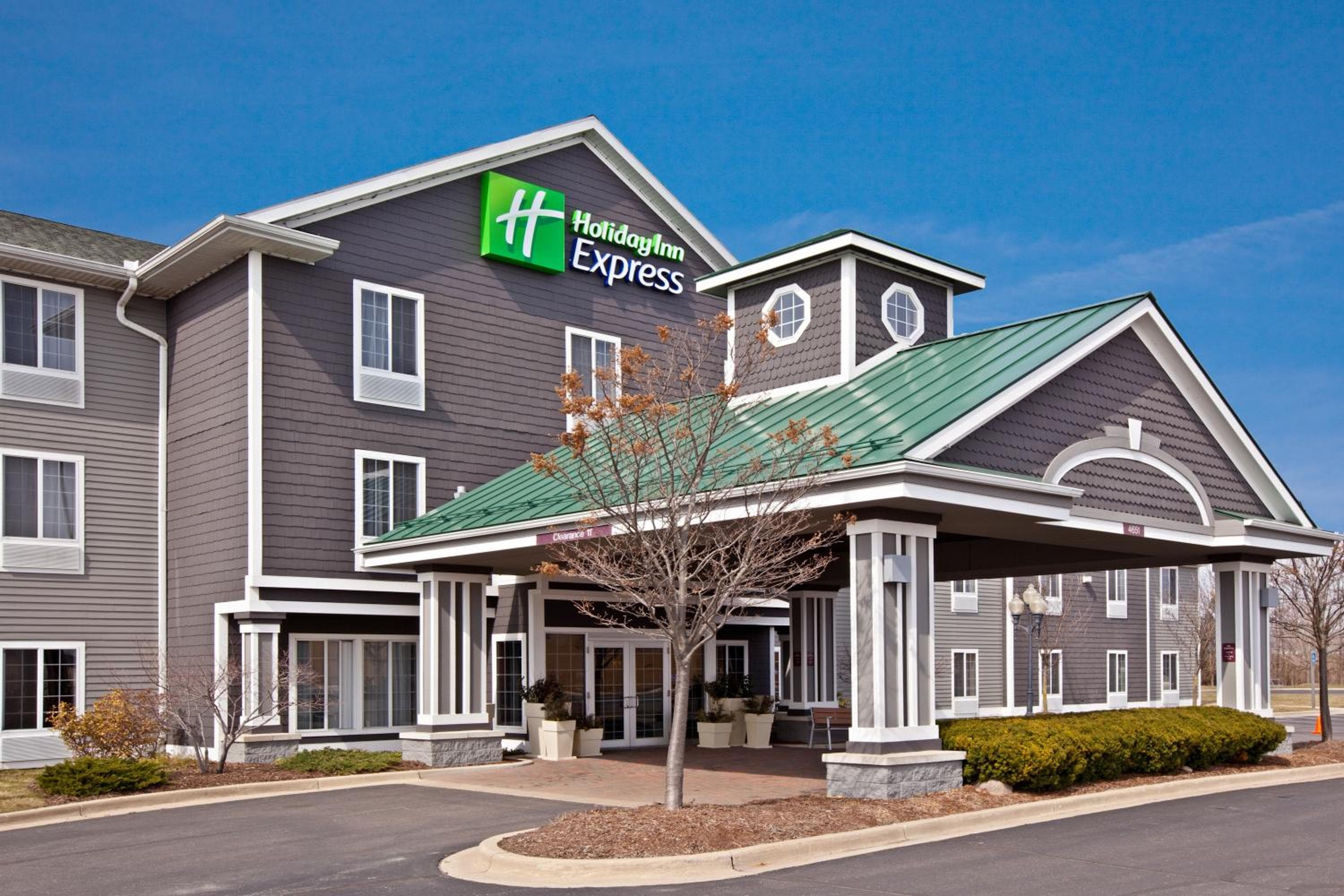 Holiday Inn Express Grand Rapids Southwest by IHG
