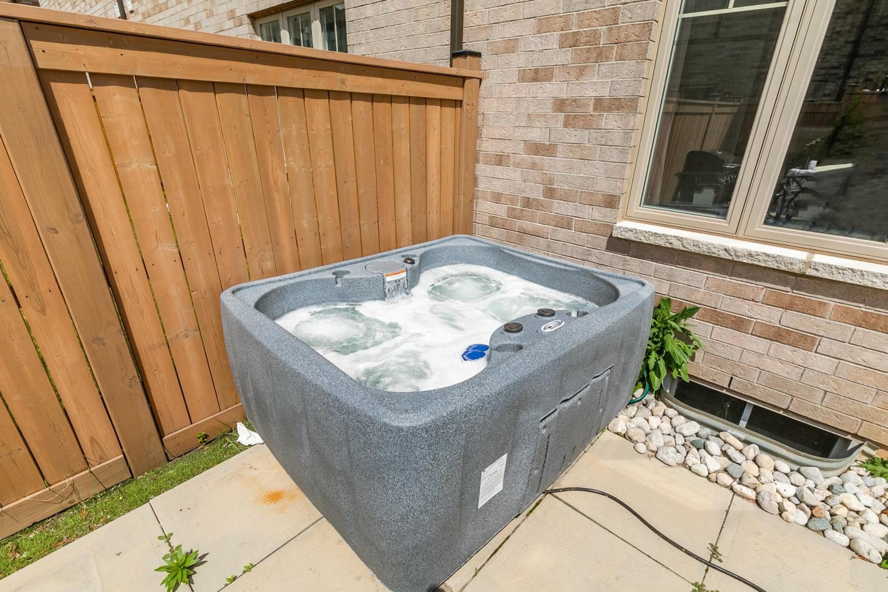 GlobalStay Waterfront 5 Bedroom Townhouse Hot tub Sauna Stoney Creek