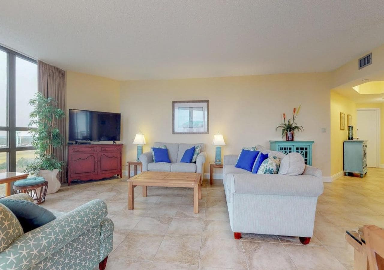 Surfside Resort by TO