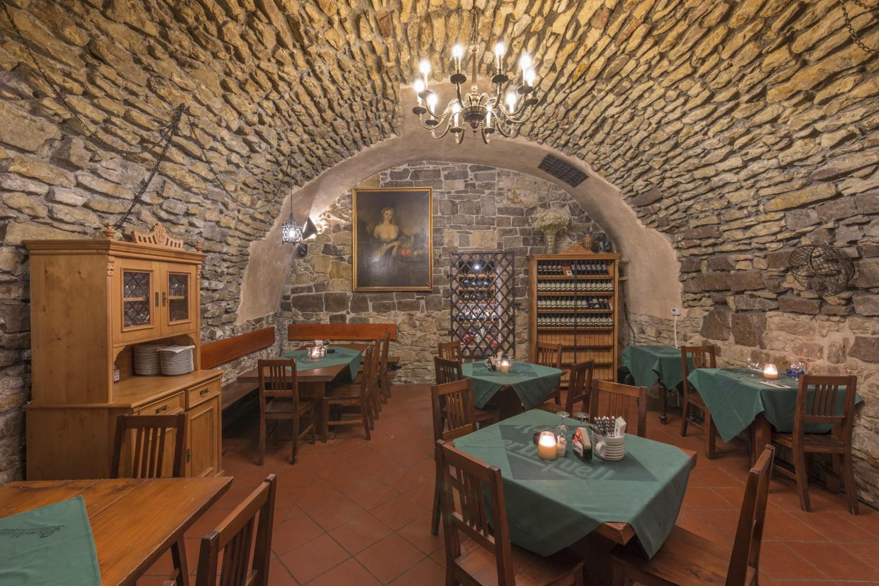 Hotel Cerny Slon