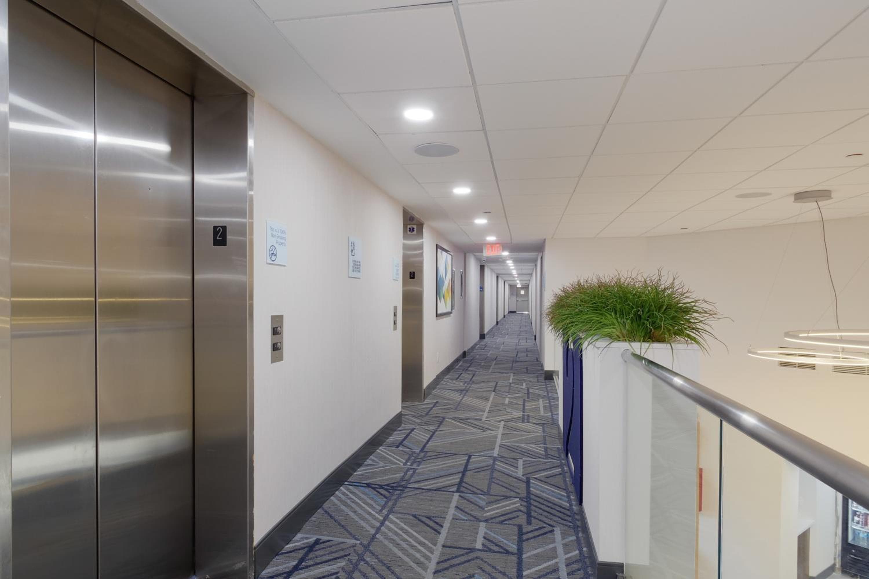 Holiday Inn Express & Suites Phoenix - Tempe by IHG