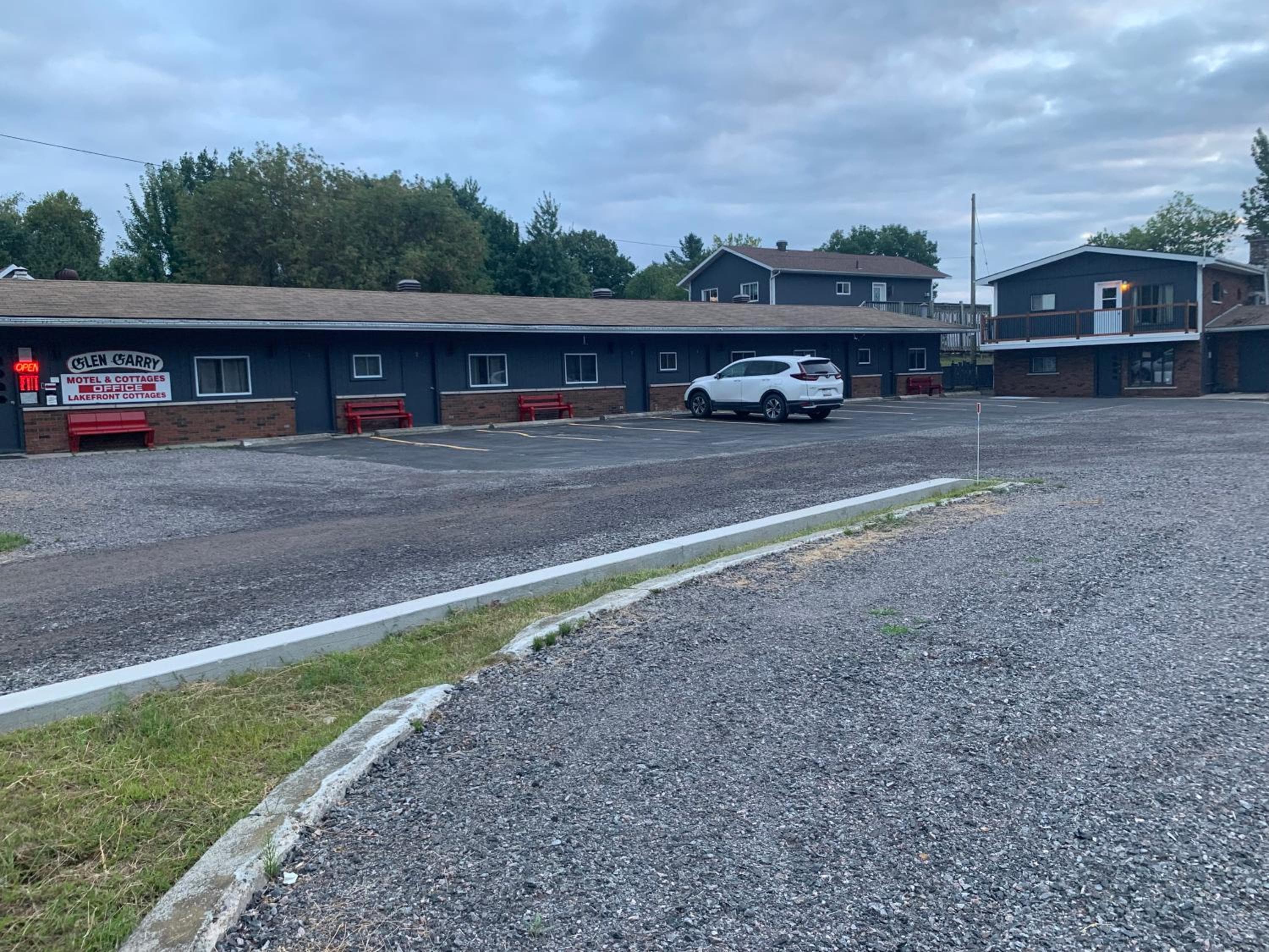 Glen Garry motel and cottages