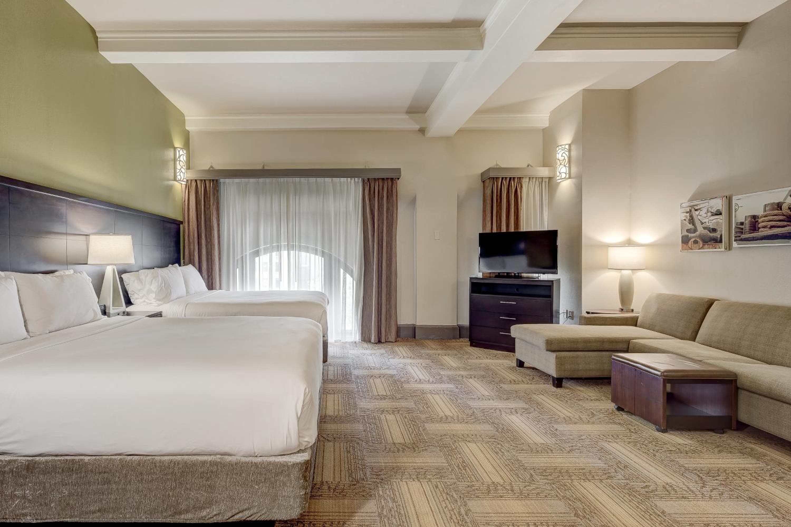 Staybridge Suites Baltimore - Inner Harbor by IHG