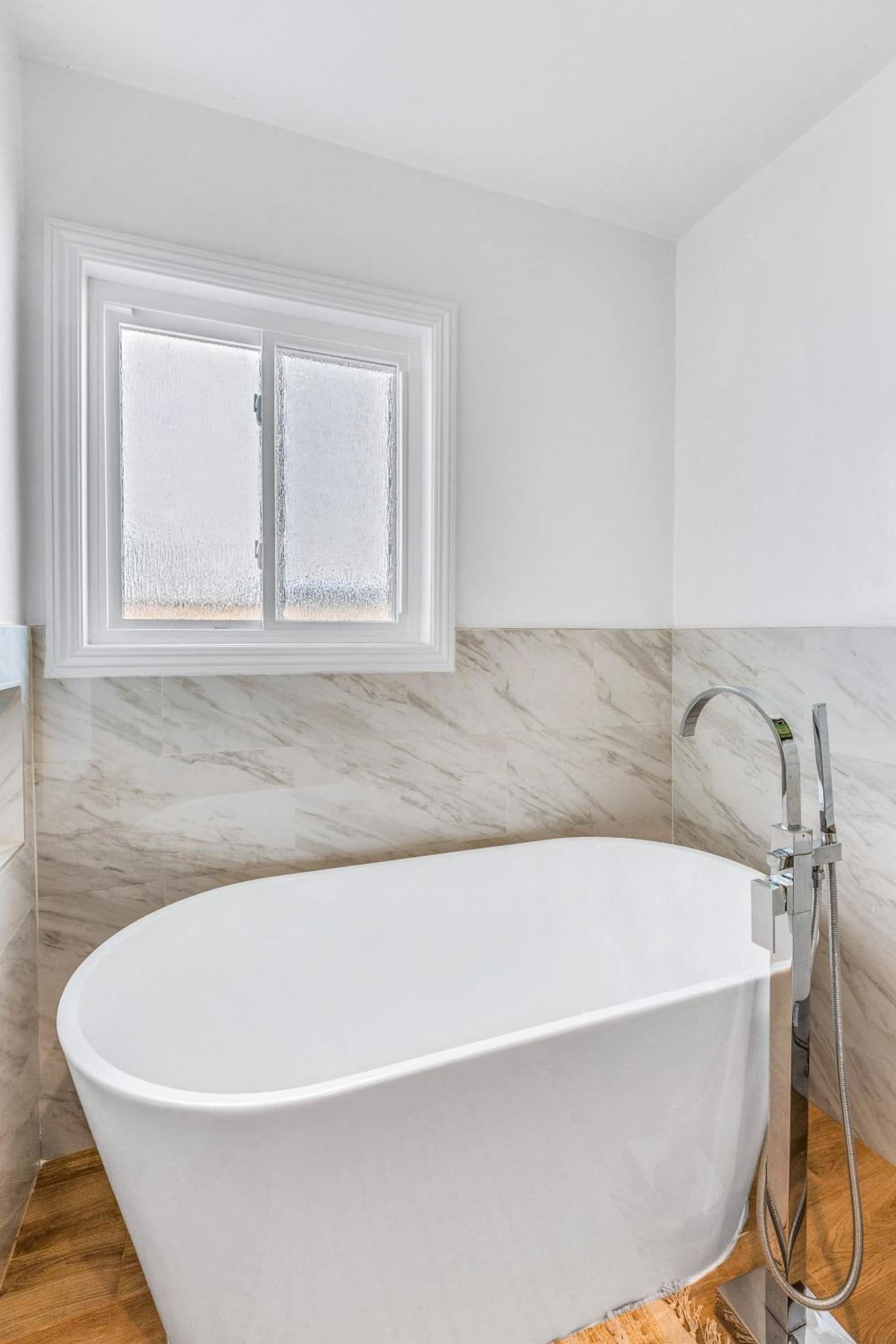 LUX -- A Perfect Home in South Bay 10 Mins to Beaches