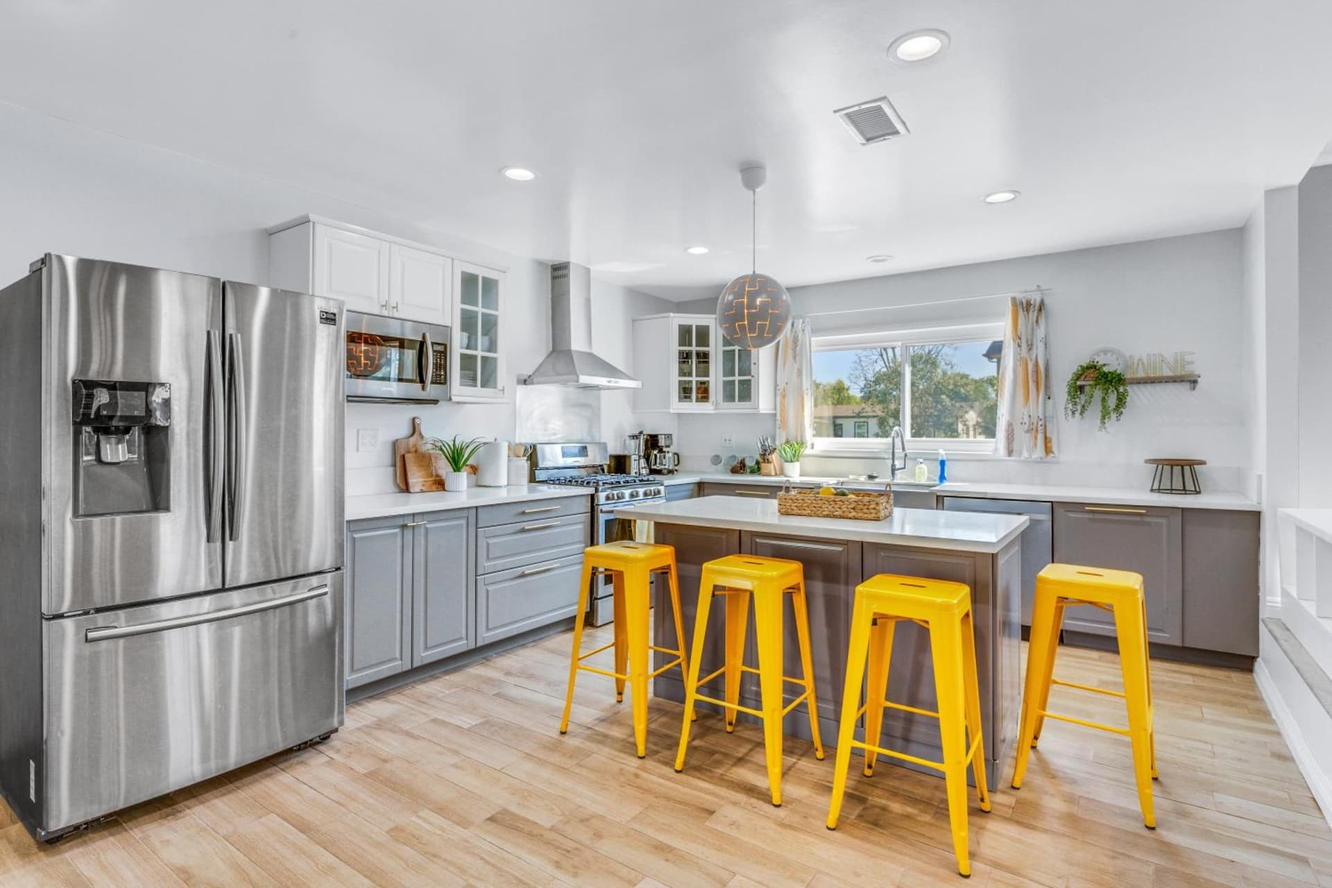 LUX -- A Perfect Home in South Bay 10 Mins to Beaches