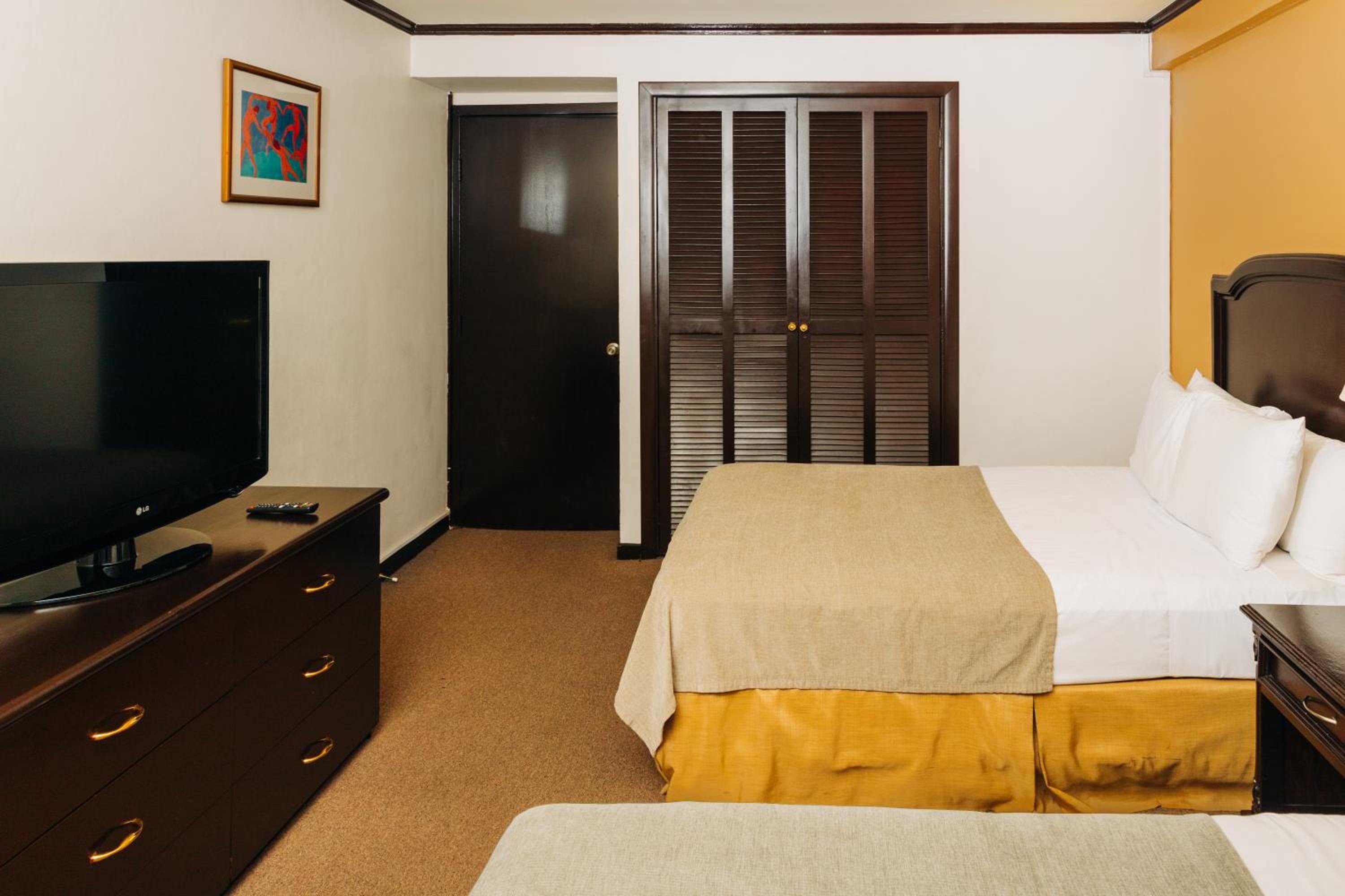 Plaza Hotel and Suites