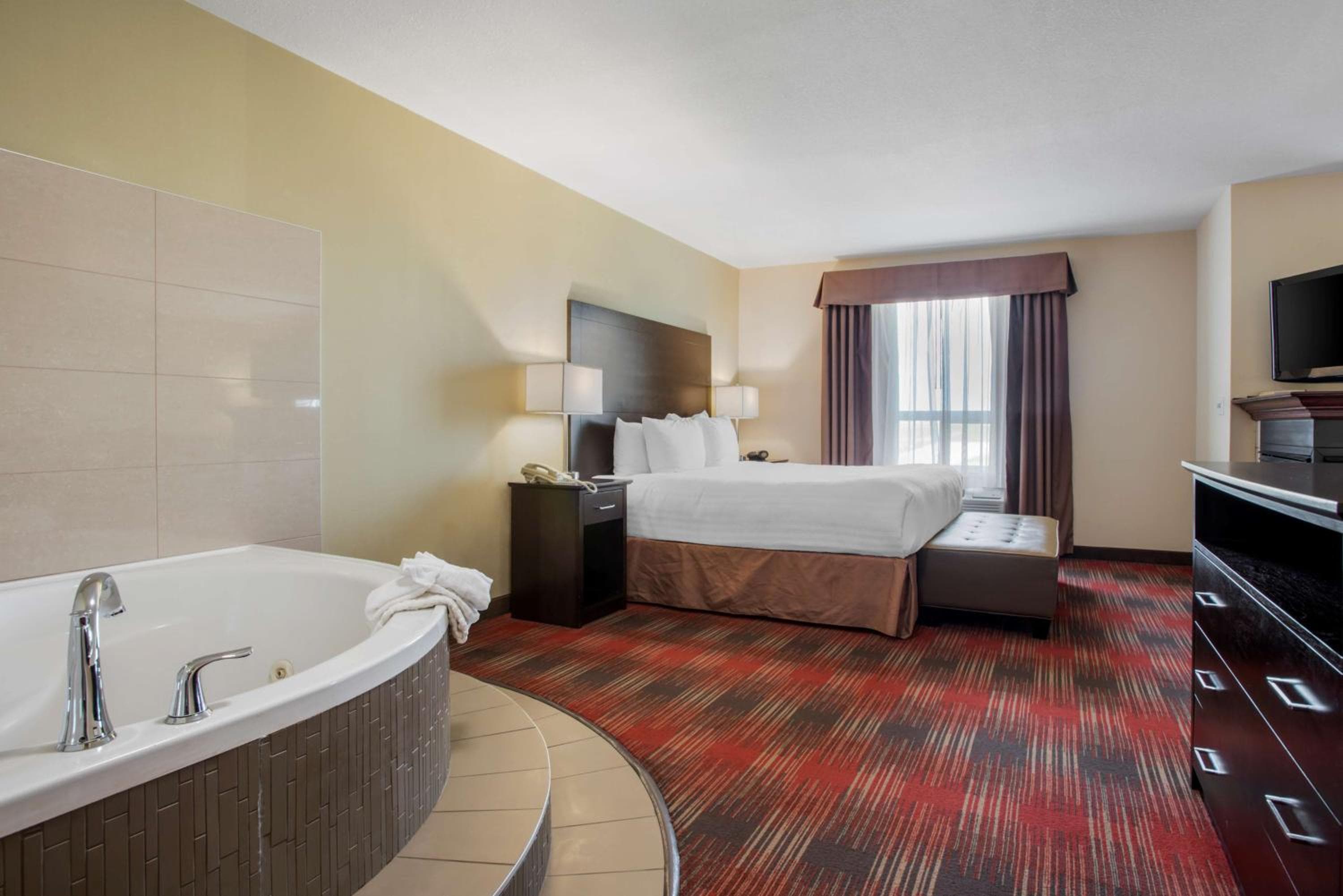 Best Western Plus Red Deer Inn & Suite