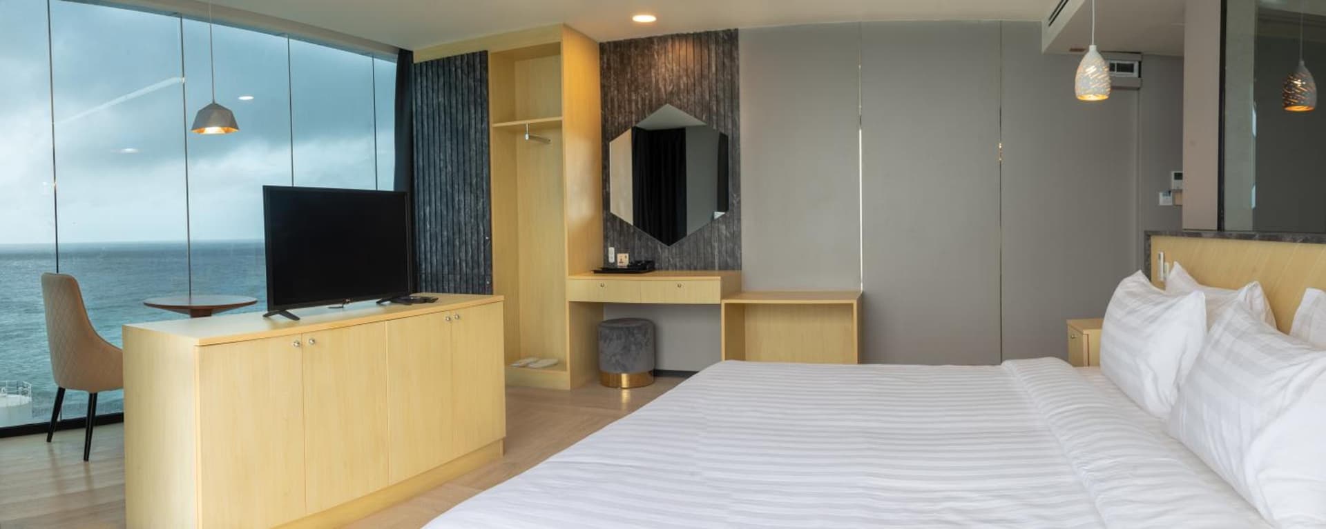 Swarn by Hawks Hotels Kamadhoo Baa Atoll
