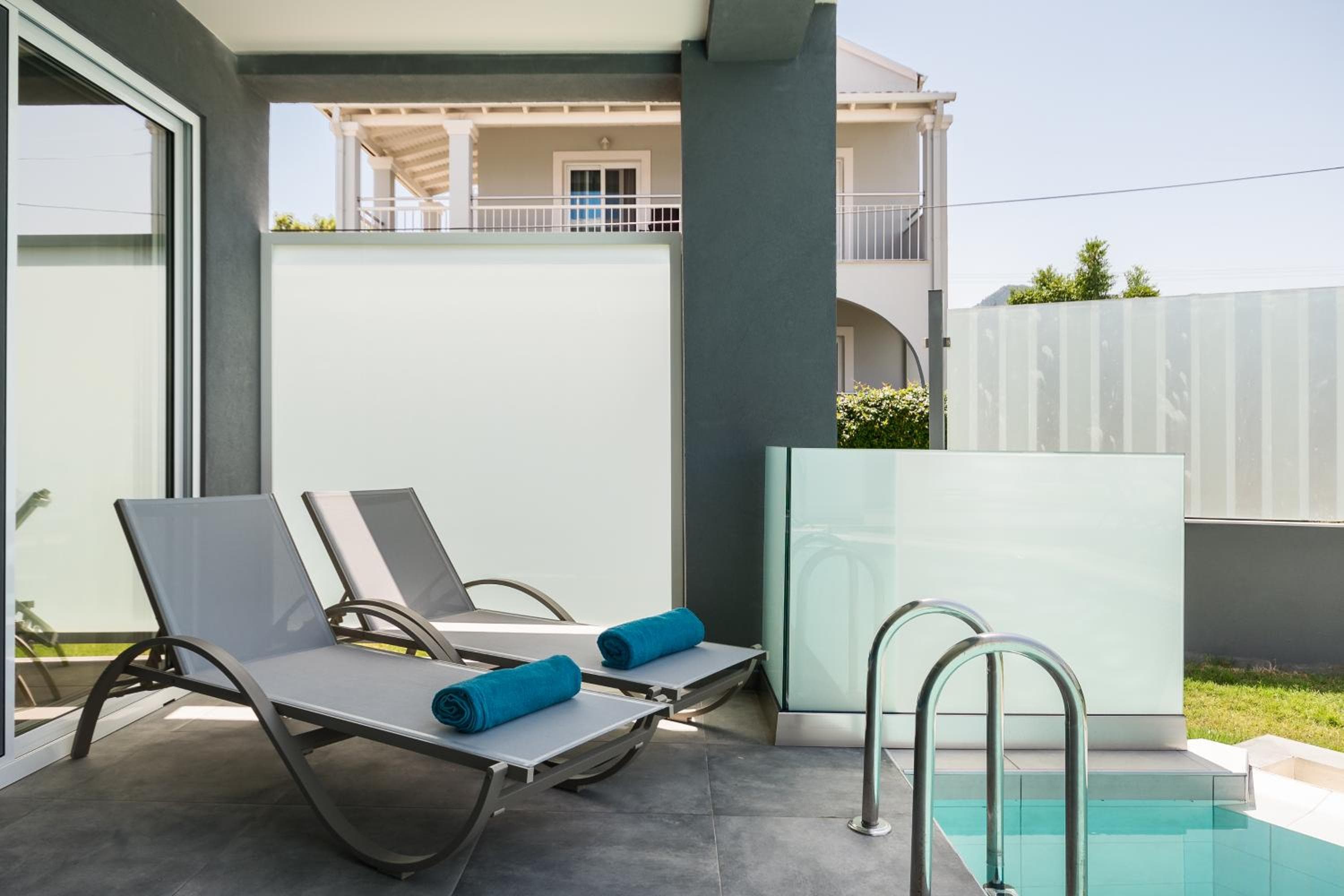 Acharavi Beach Hotel