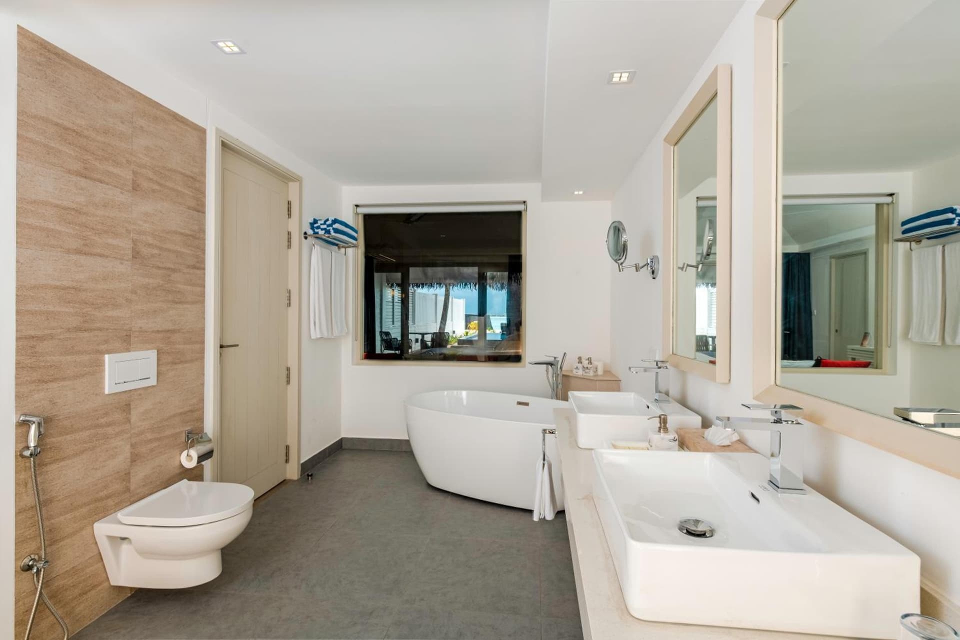 Villa Nautica Paradise Island Resort