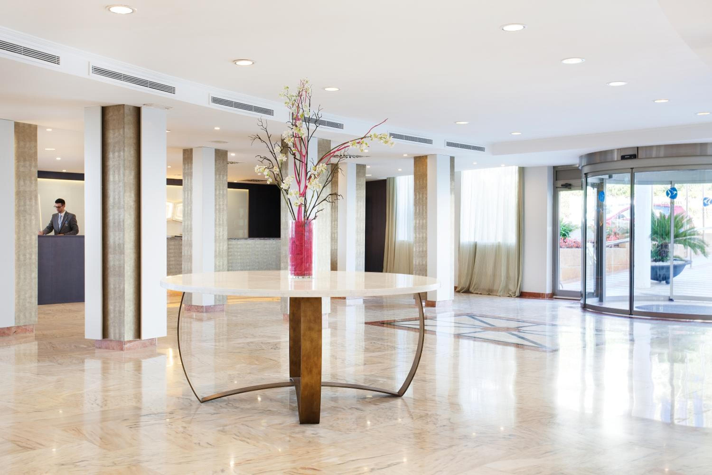 Grupotel Acapulco Playa - Adults Only