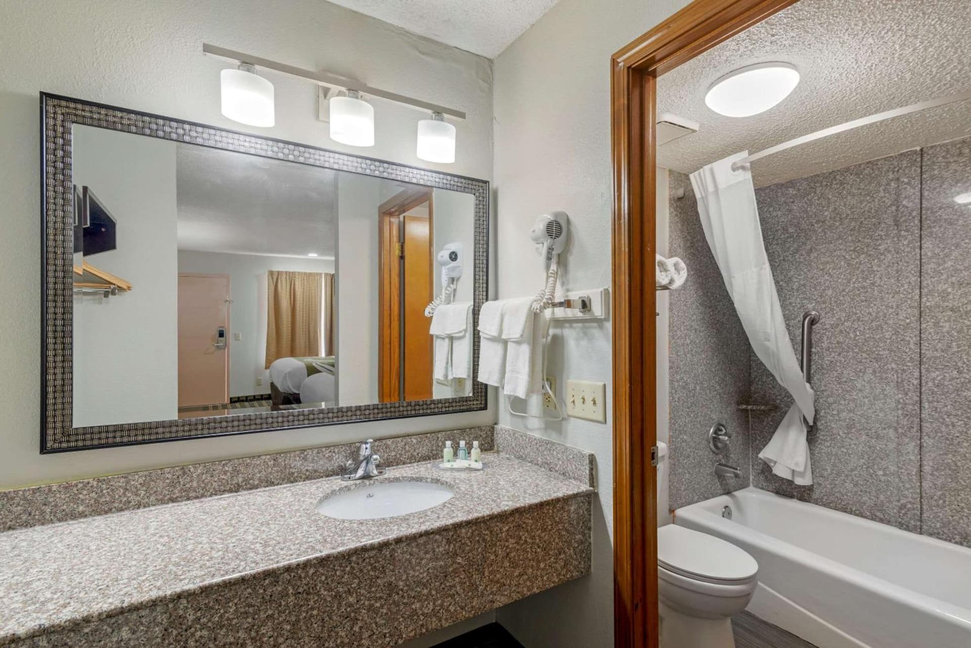 Quality Inn Acworth North