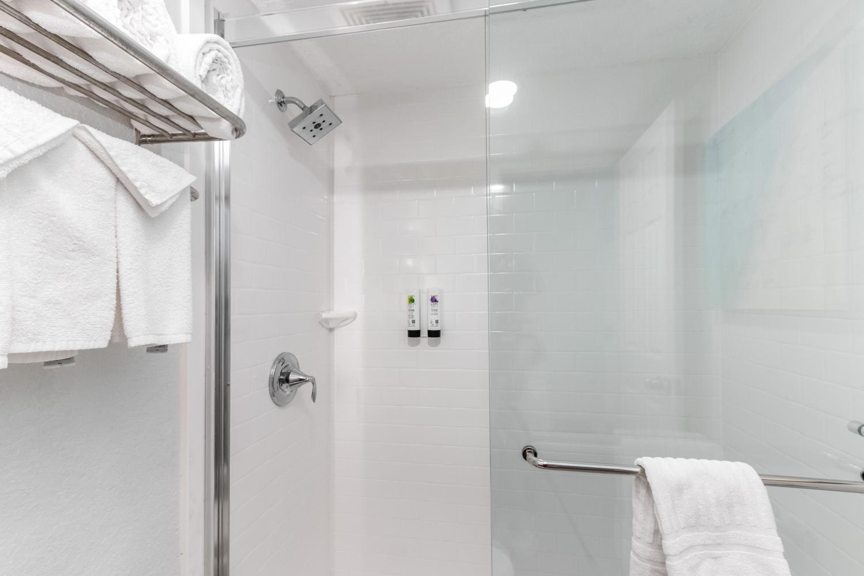 Dolphin Sands Clearwater Beach, an Ascend Collection Hotel