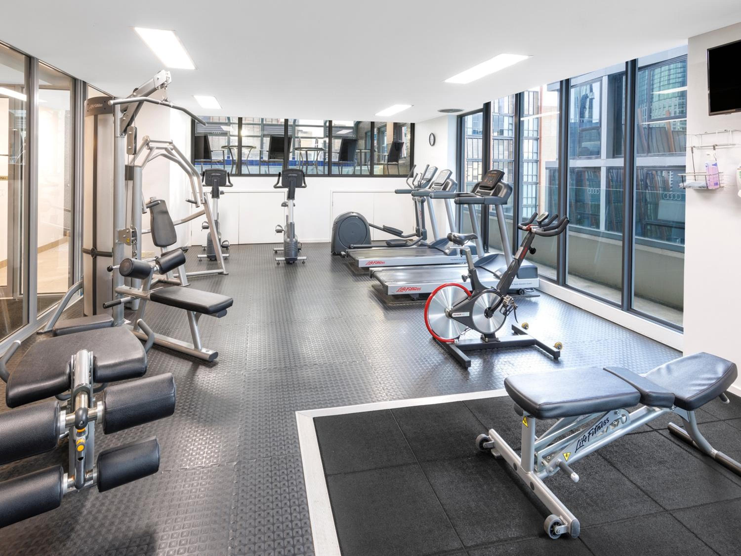 Brady Apartment Hotel Flinders Street