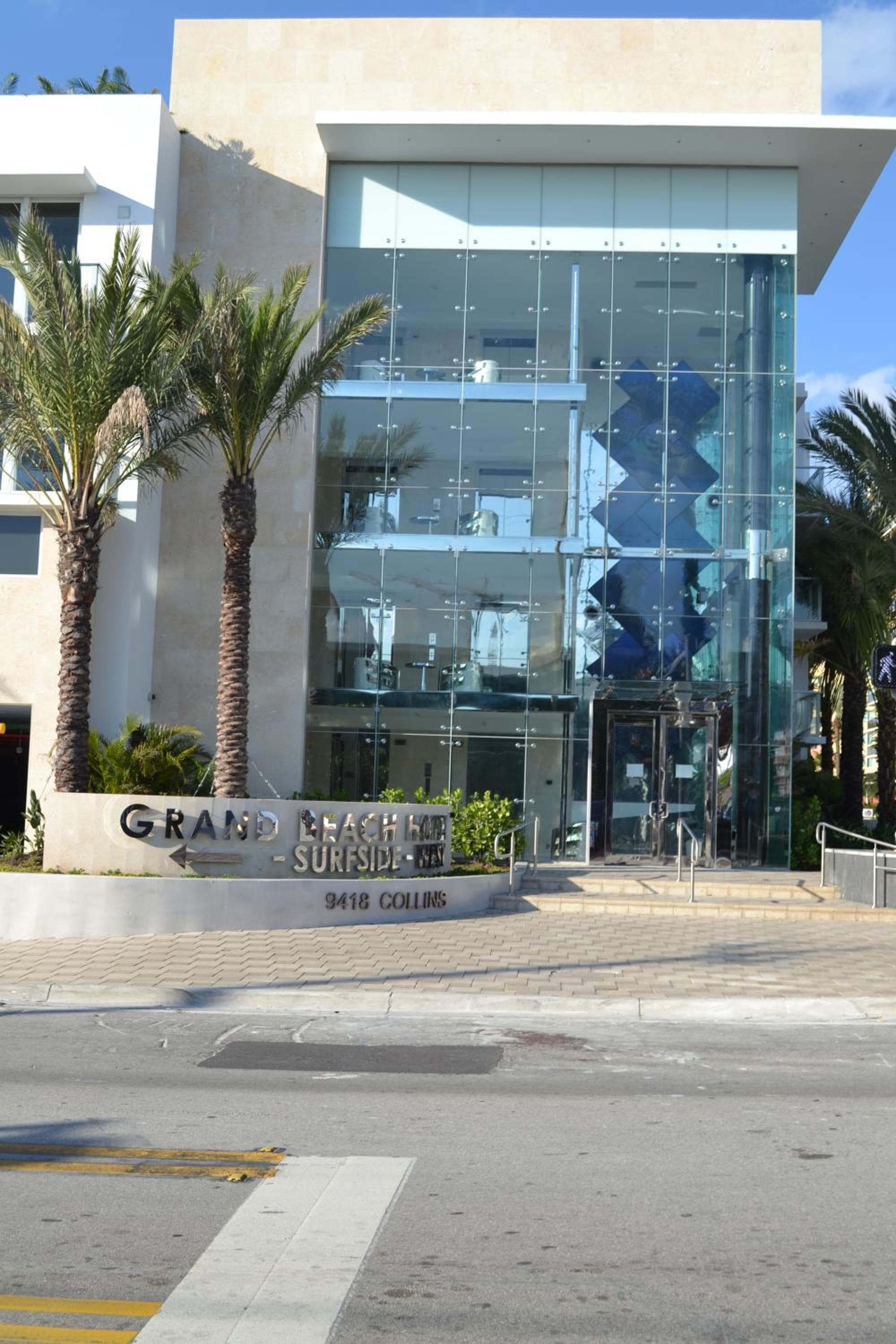 Grand Beach Hotel Surfside West