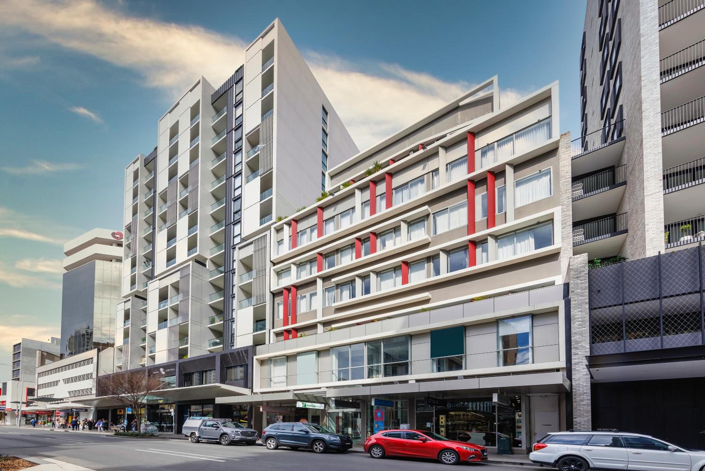 Holiday Inn & Suites Sydney Bondi Junction by IHG