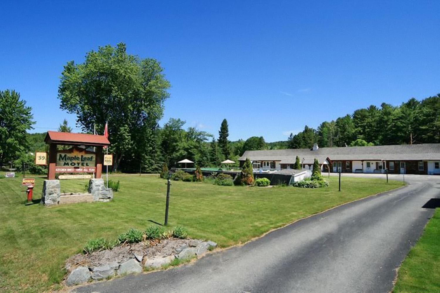 Maple Leaf Motel