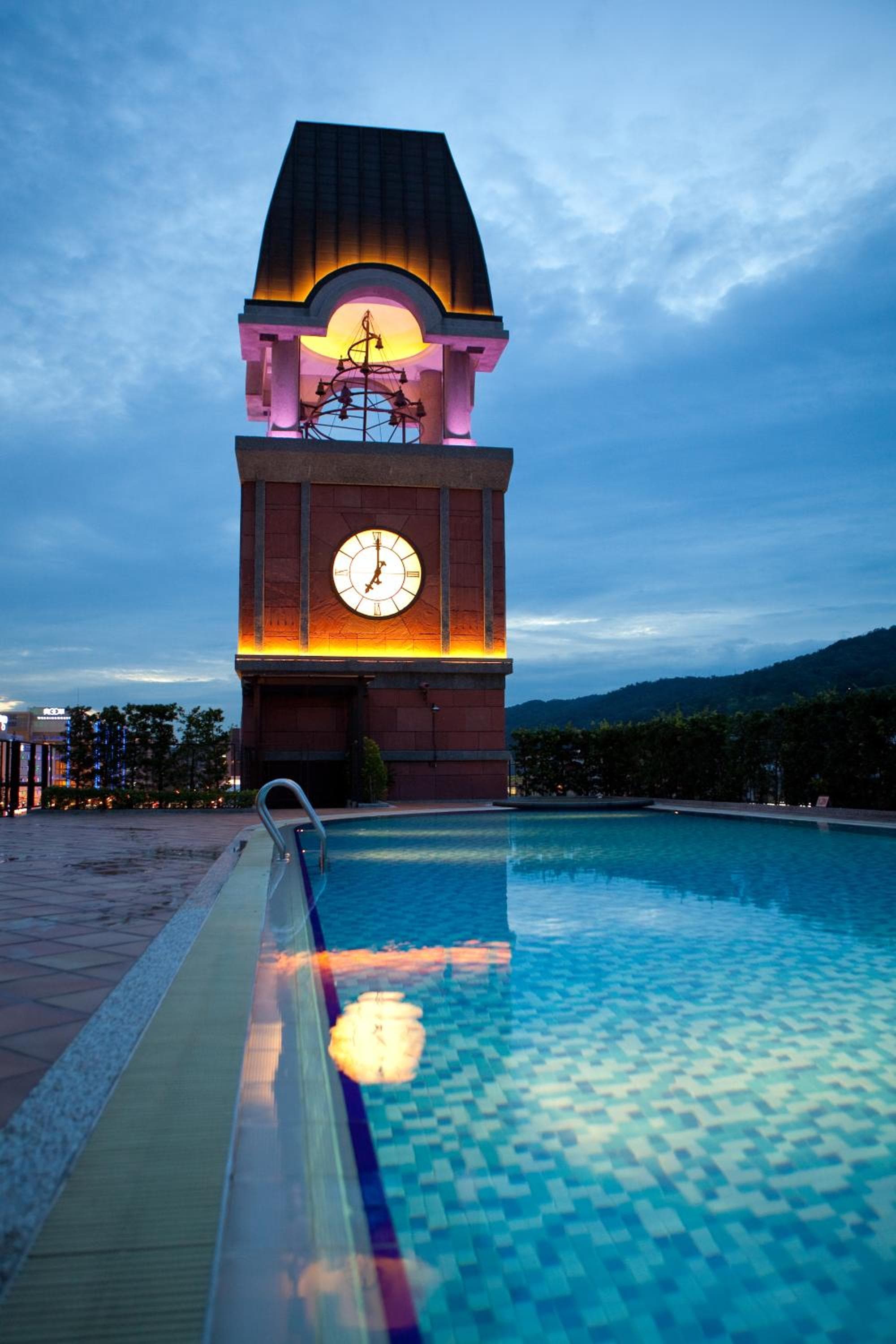 Grand Victoria Hotel