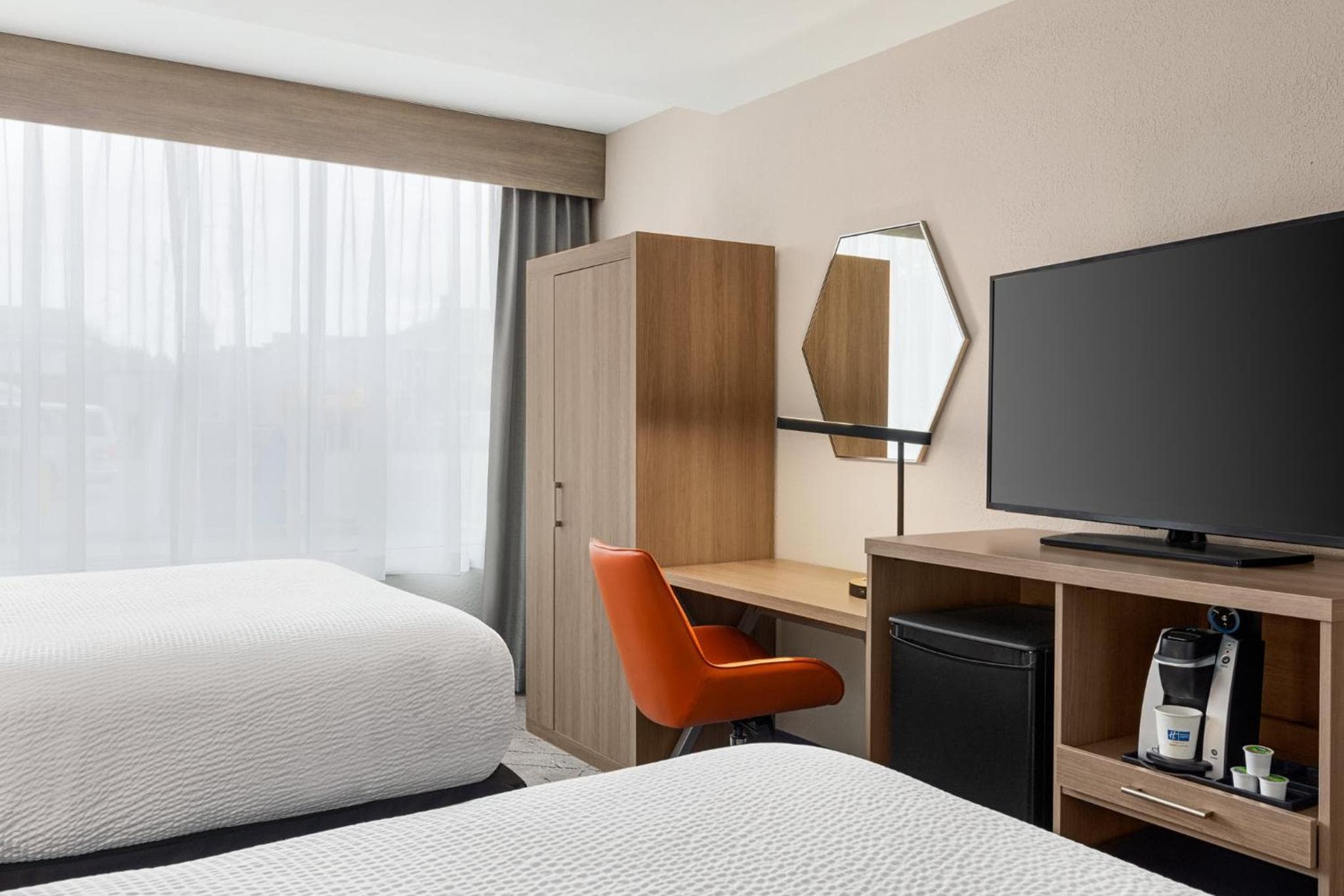 Holiday Inn Express & Suites Evansville Downtown by IHG