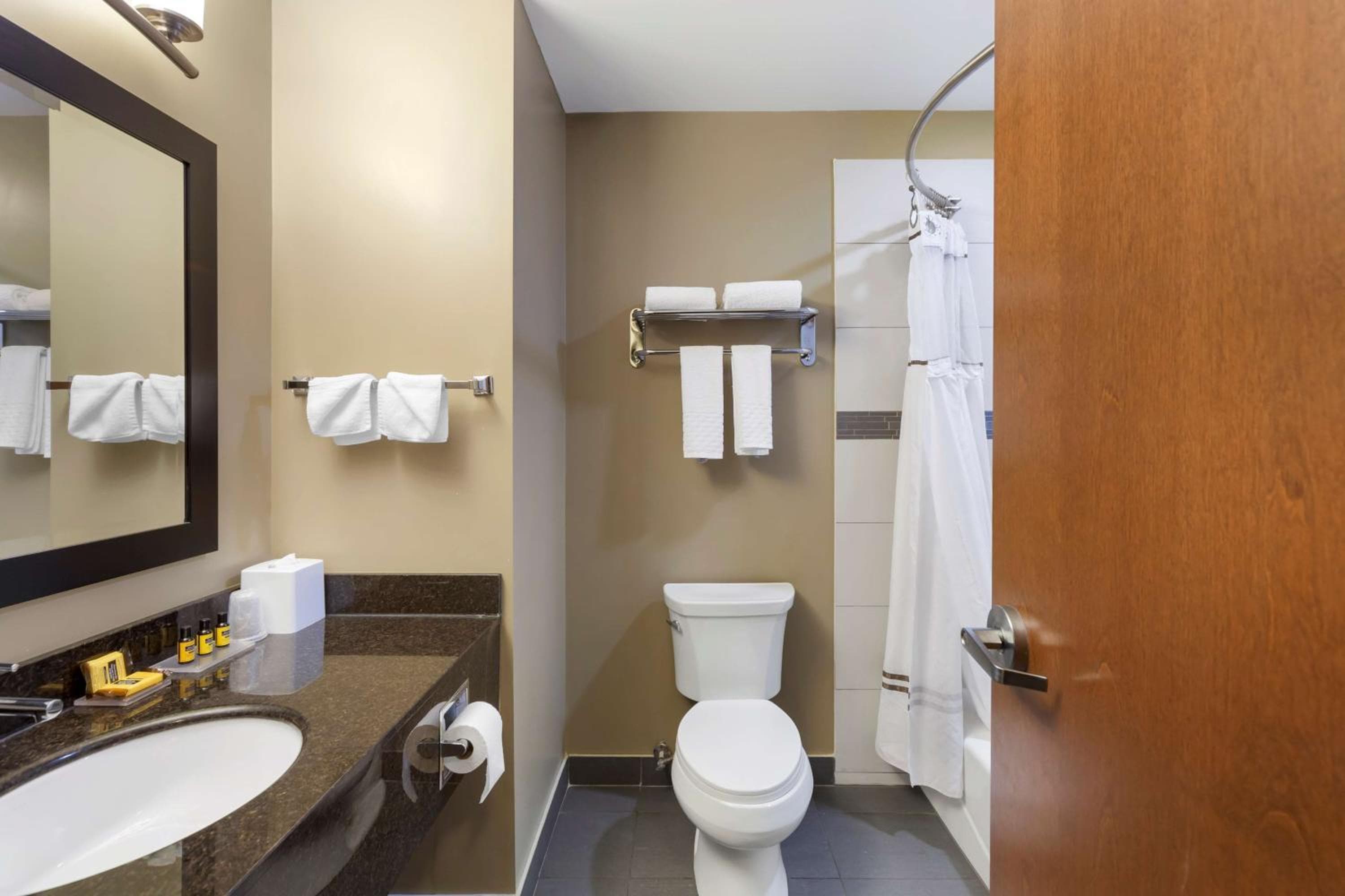 Best Western PLUS Fort Saskatchewan Inn & Suites