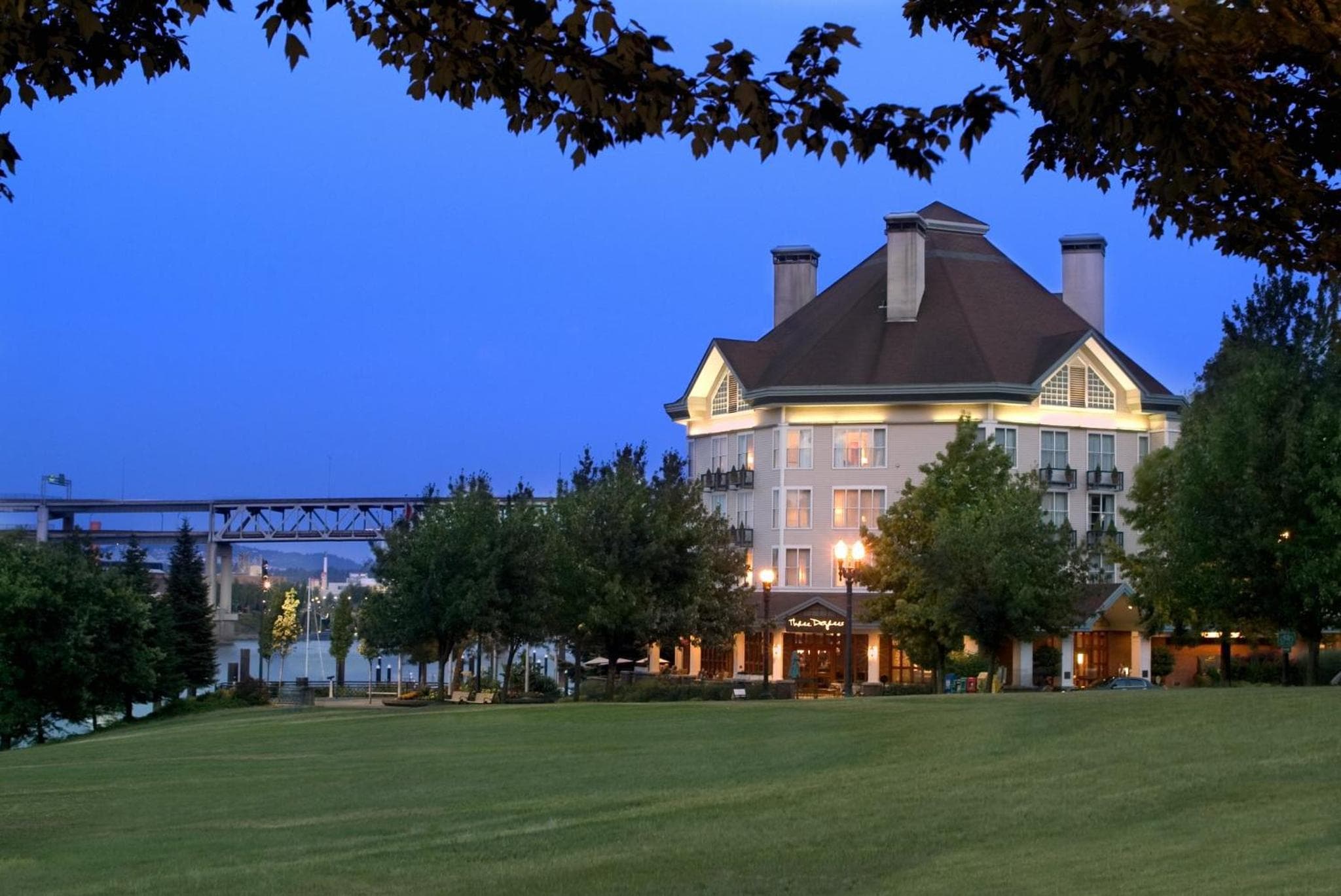 Riverplace Hotel