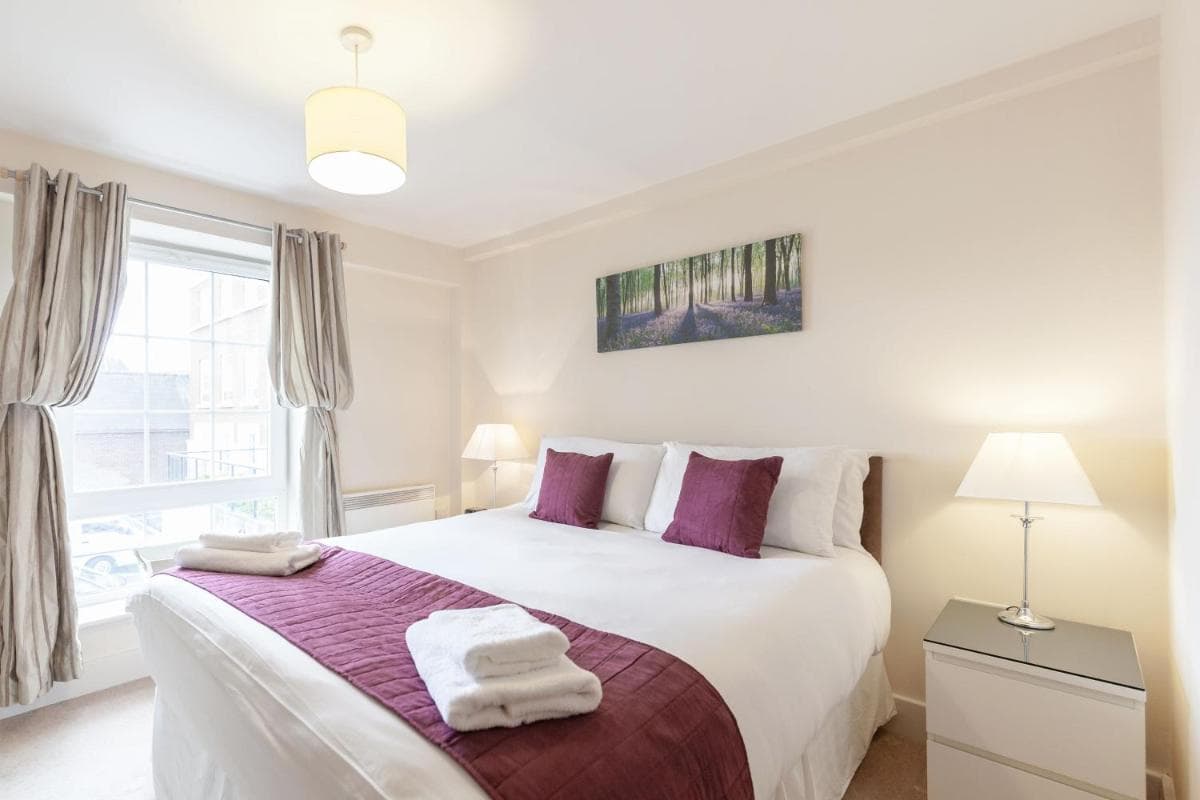 Roomspace Serviced Apartments - Central Walk
