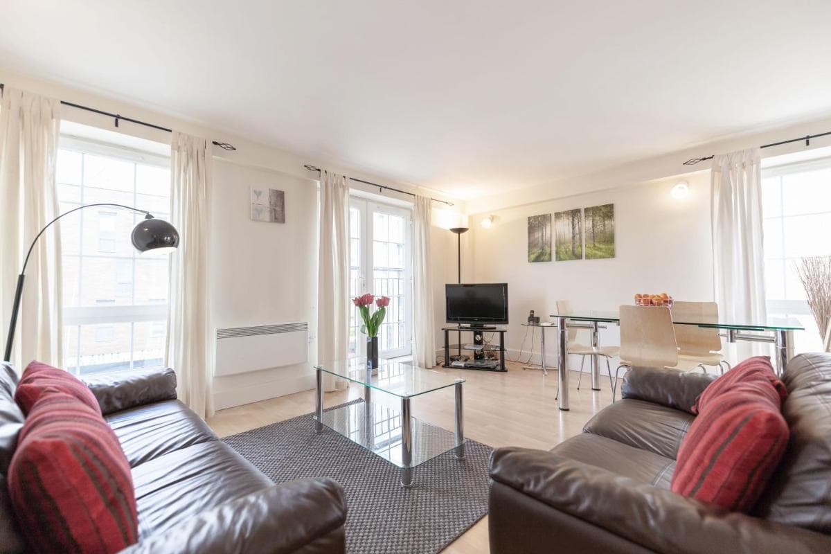 Roomspace Serviced Apartments - Central Walk