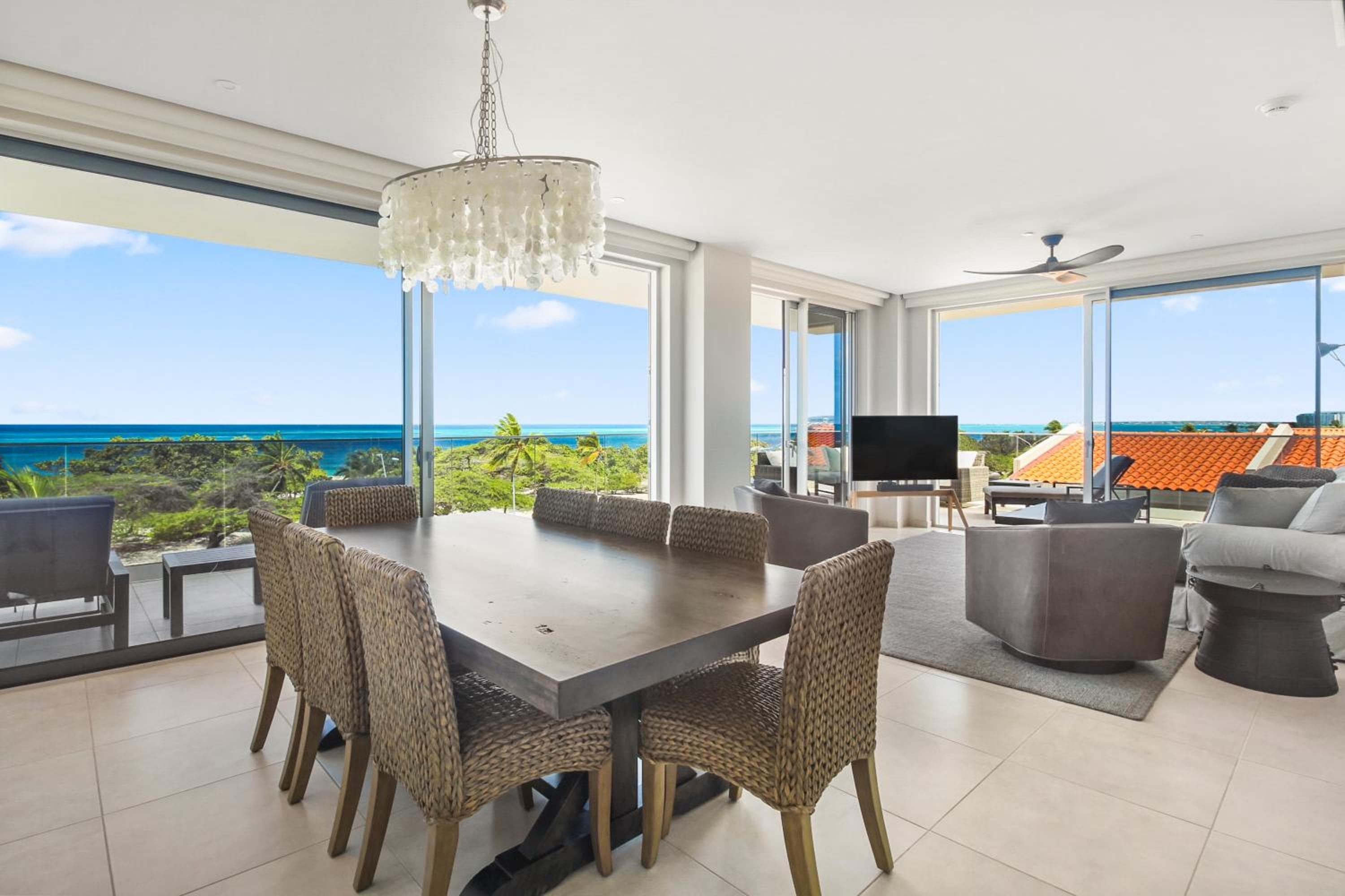 O Condominium Beachfront Residences, by Bocobay Aruba